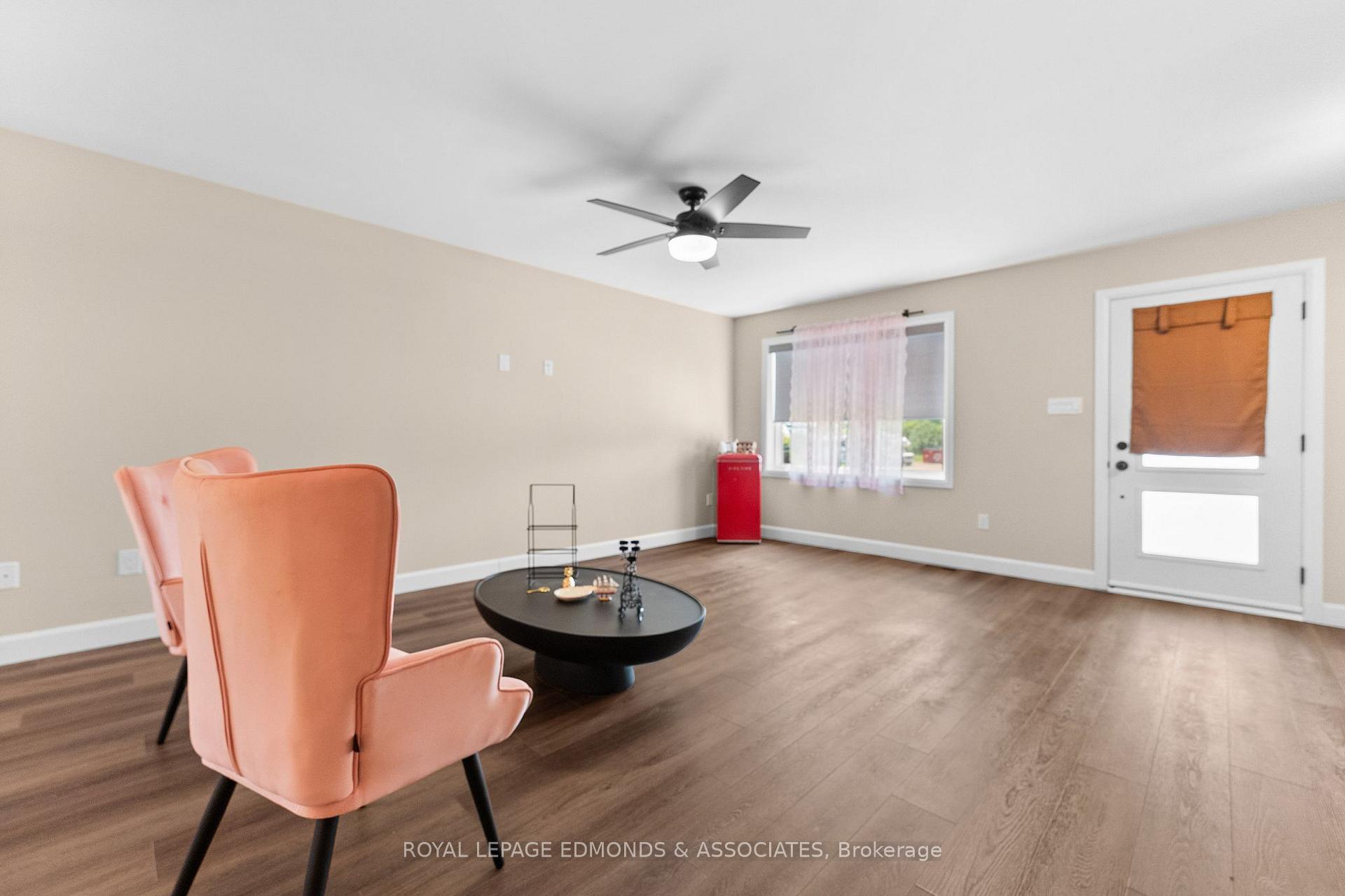 Photo 8 of 1313 Blakely Crescent, Pembroke, Pembroke — HOMEH