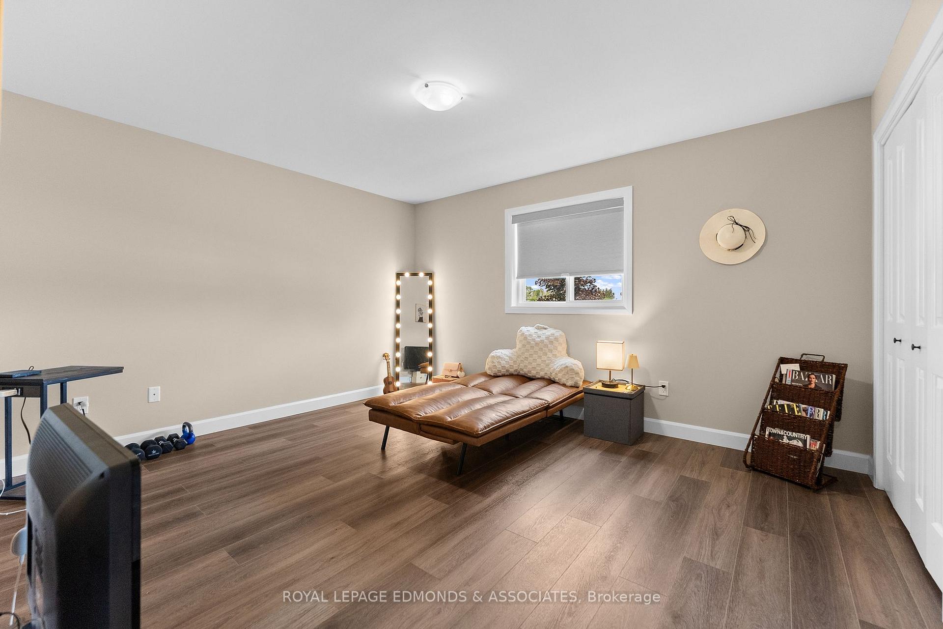 Photo 17 of 1313 Blakely Crescent, Pembroke, Pembroke — HOMEH