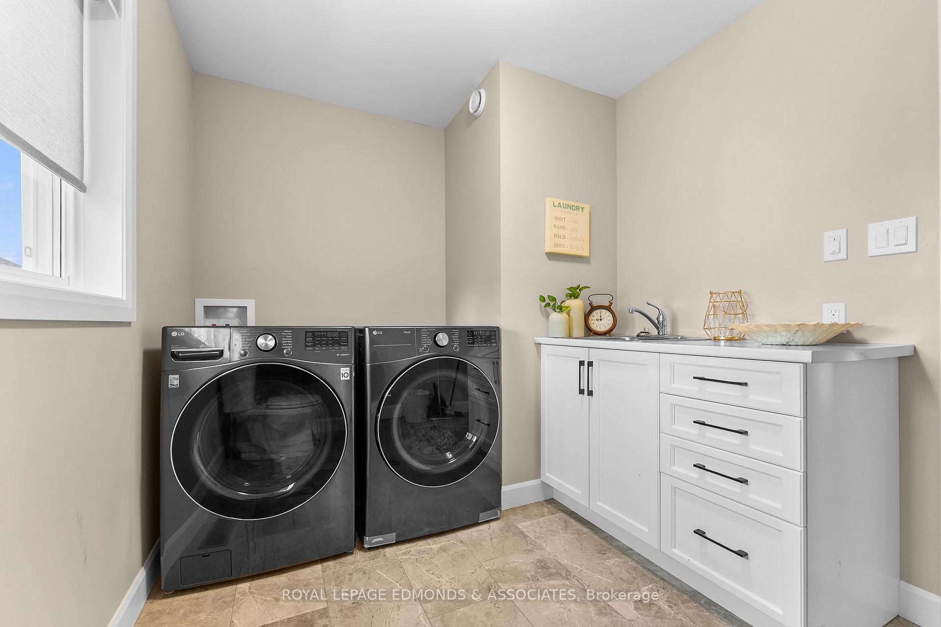 Photo 24 of 1313 Blakely Crescent, Pembroke, Pembroke — HOMEH