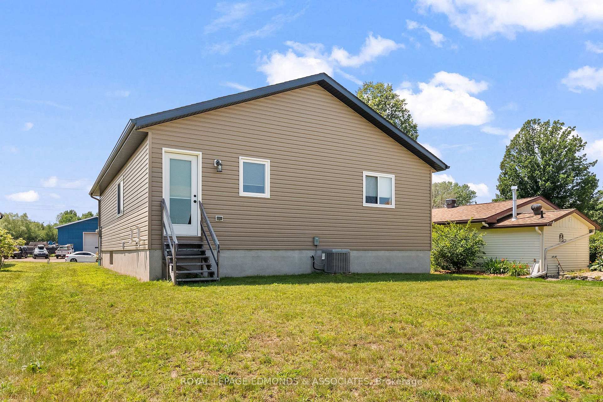 Photo 30 of 1313 Blakely Crescent, Pembroke, Pembroke — HOMEH