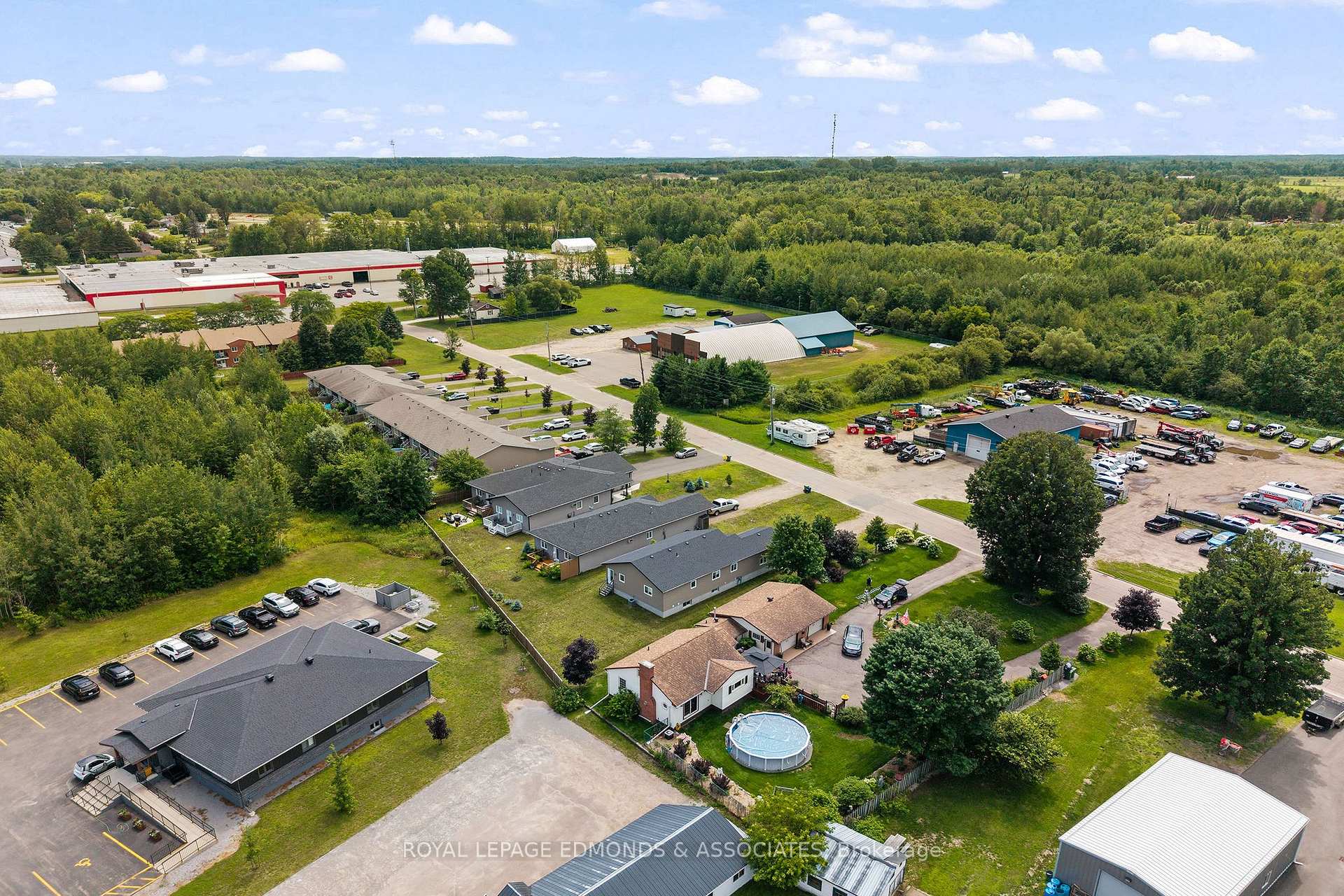 Photo 35 of 1313 Blakely Crescent, Pembroke, Pembroke — HOMEH