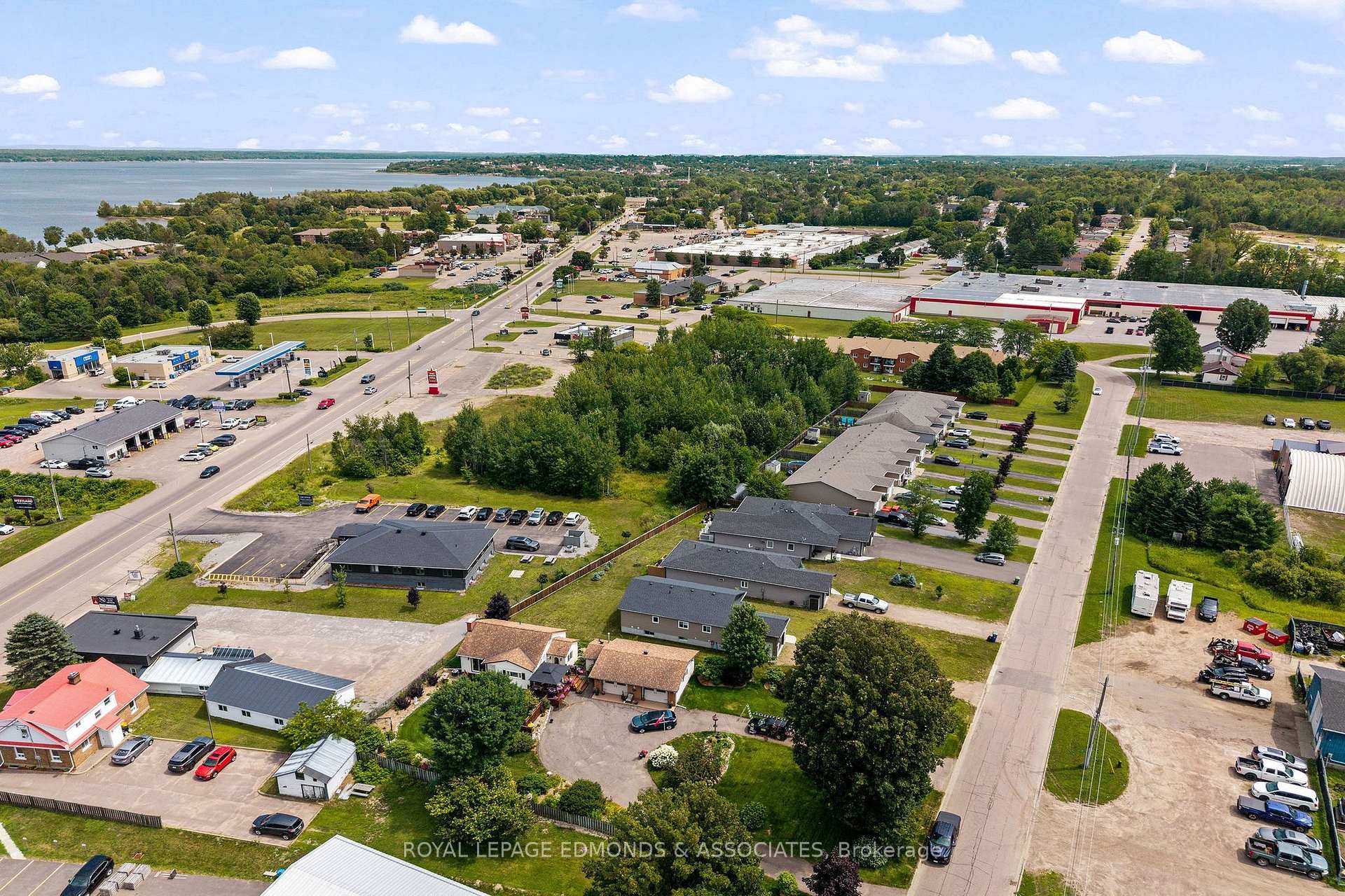 Photo 36 of 1313 Blakely Crescent, Pembroke, Pembroke — HOMEH