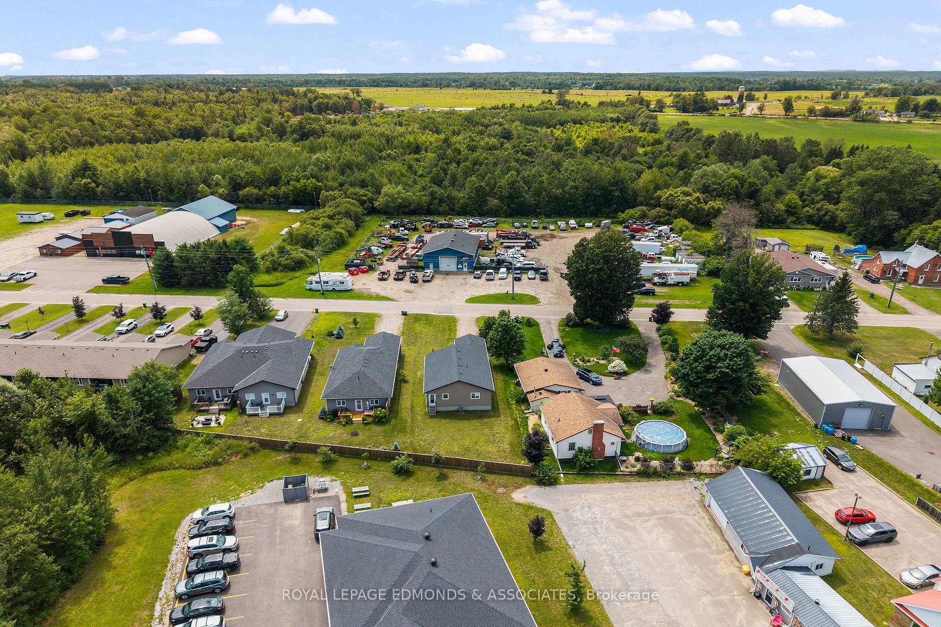 Photo 39 of 1313 Blakely Crescent, Pembroke, Pembroke — HOMEH