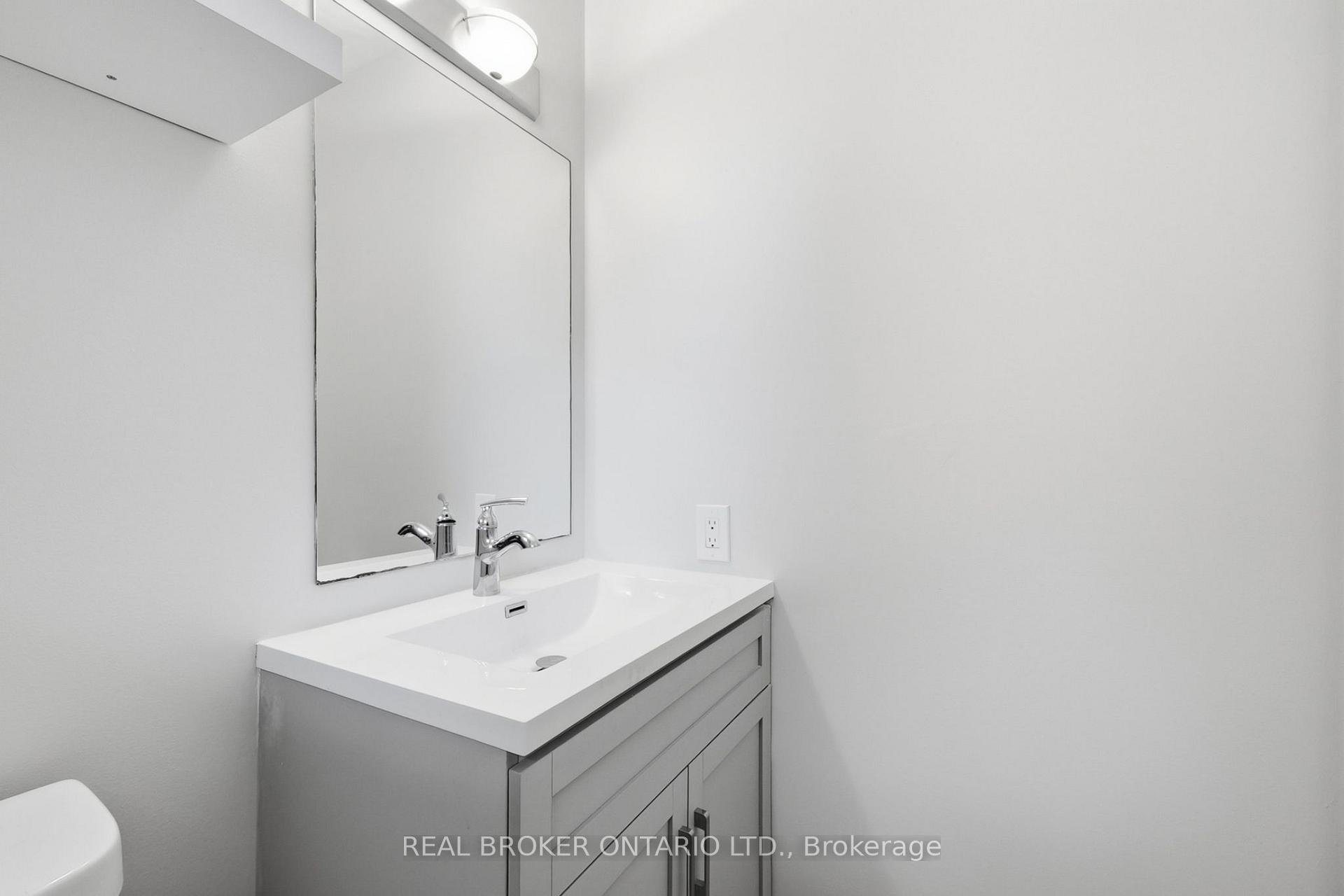 Photo 15 of Unit 1, 435 Kingscourt Drive, Waterloo, Colonial Acres — HOMEH