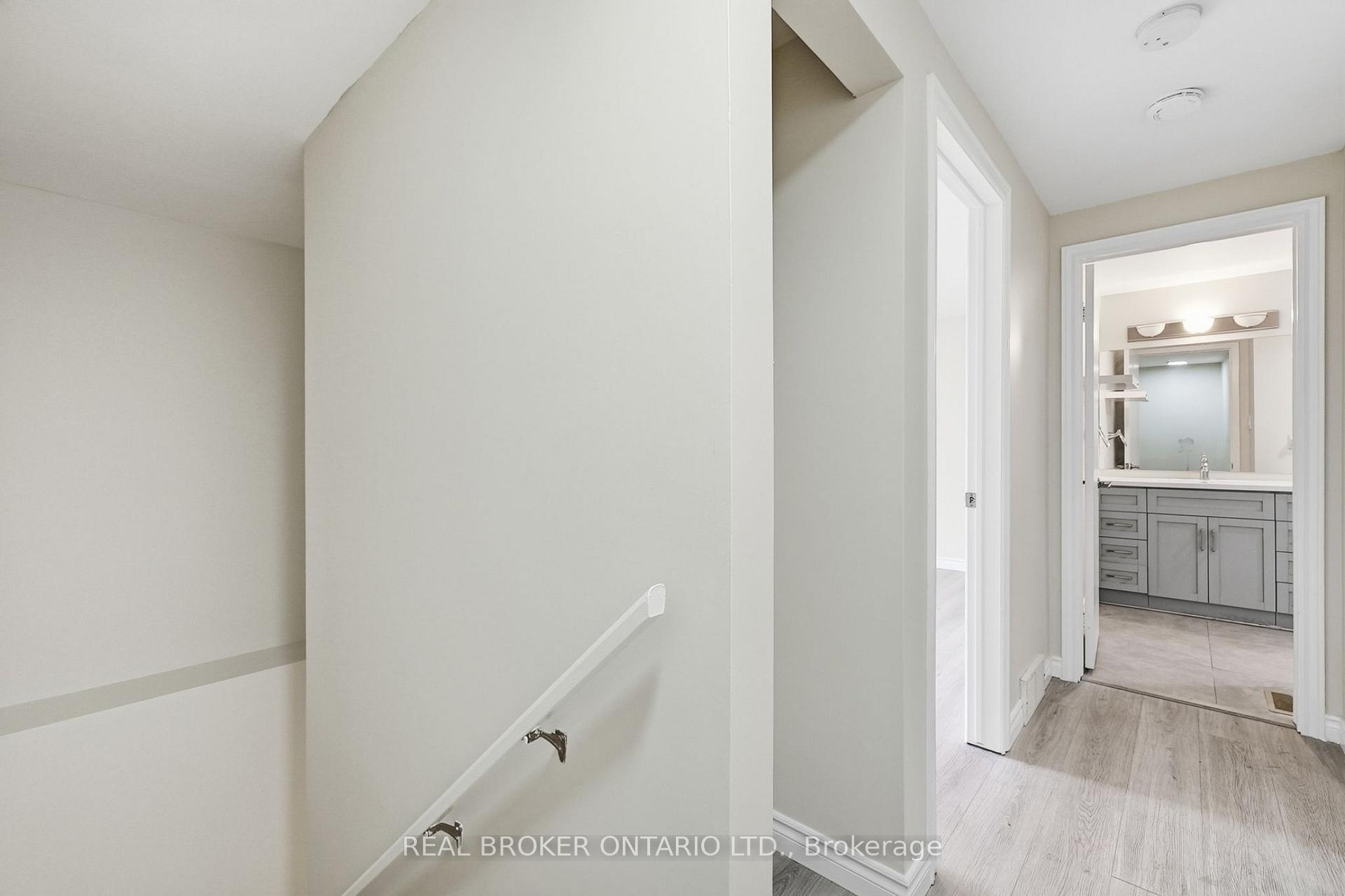 Photo 25 of Unit 1, 435 Kingscourt Drive, Waterloo, Colonial Acres — HOMEH