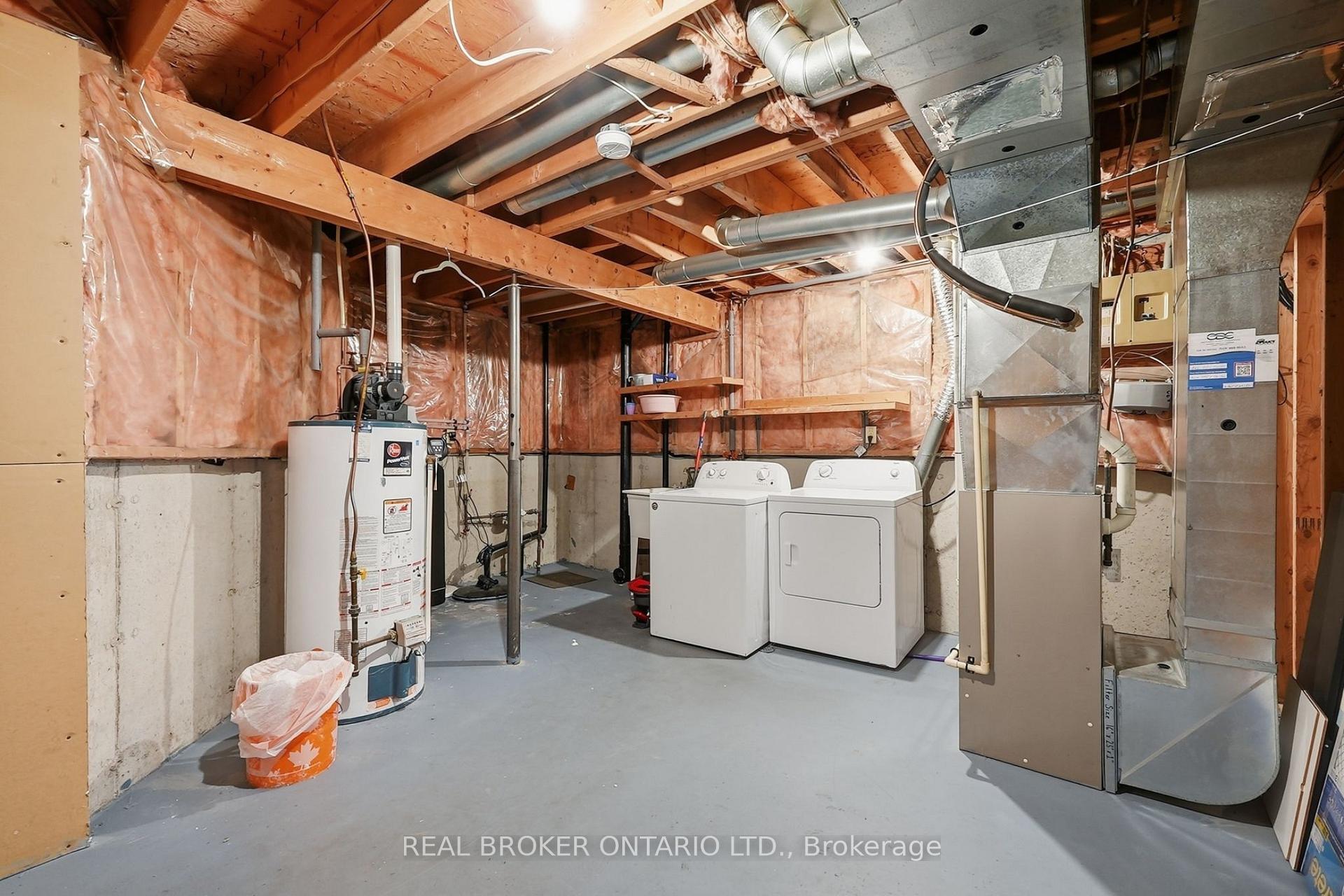 Photo 33 of Unit 1, 435 Kingscourt Drive, Waterloo, Colonial Acres — HOMEH