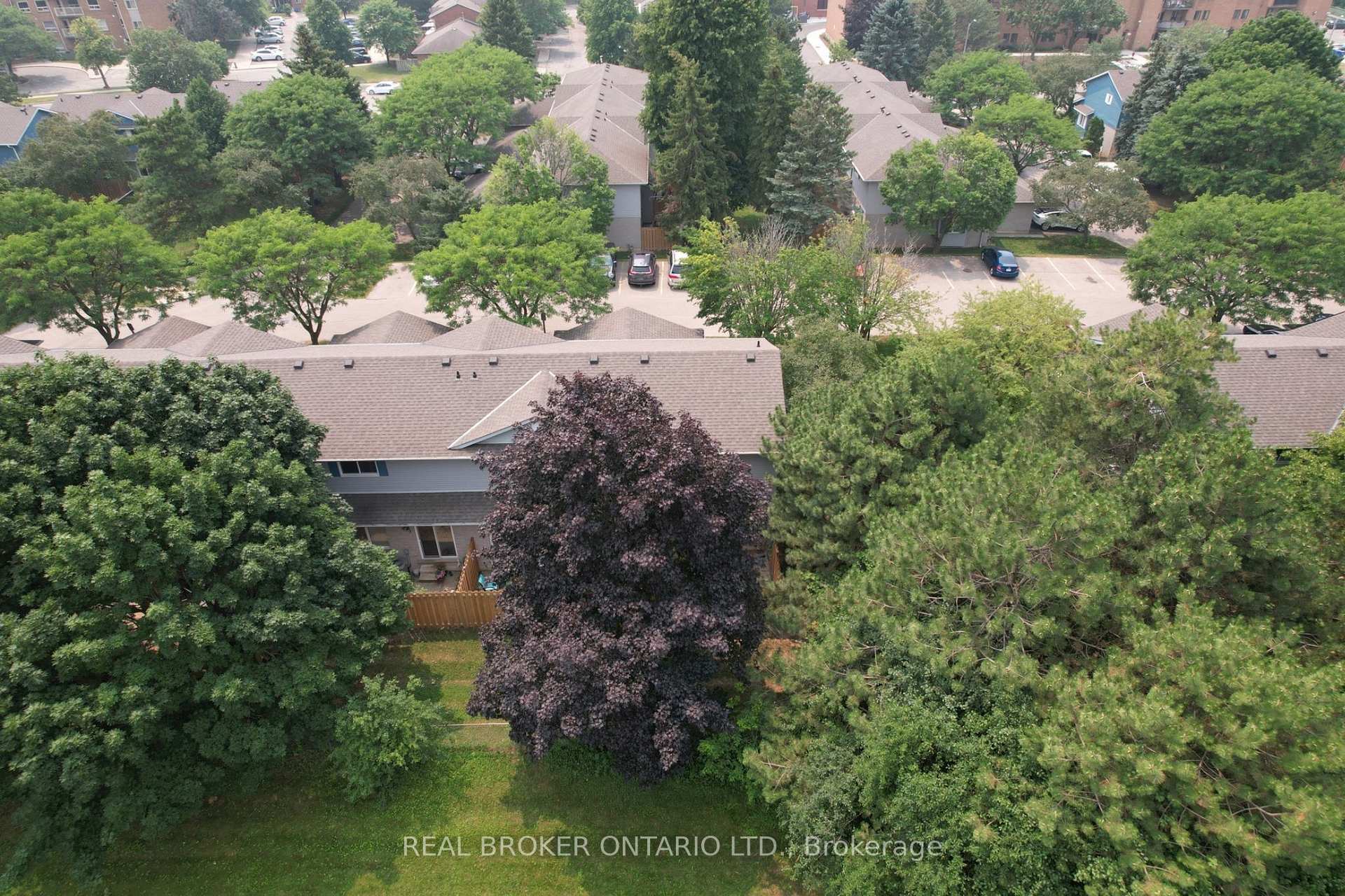 Photo 46 of Unit 1, 435 Kingscourt Drive, Waterloo, Colonial Acres — HOMEH