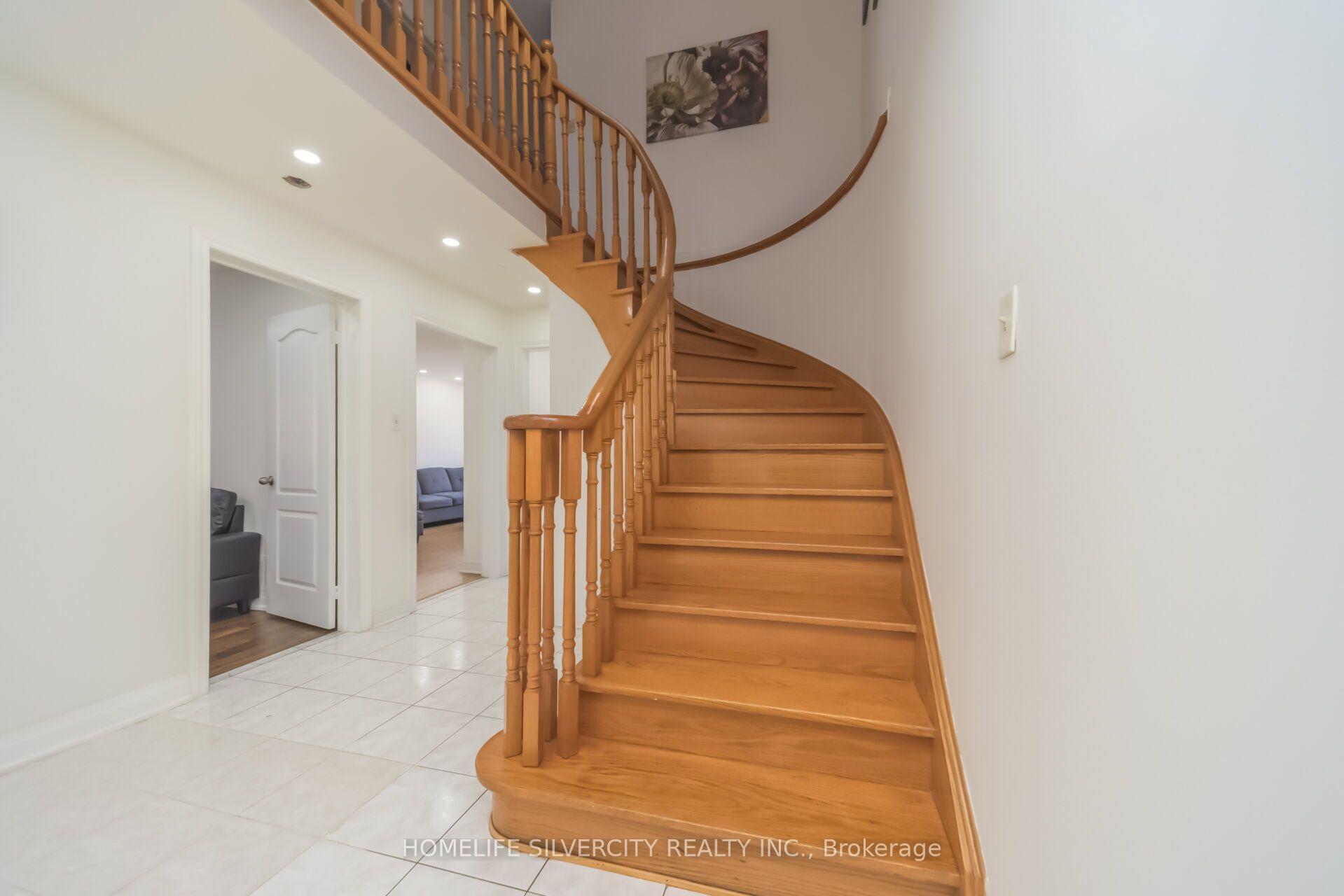 Photo 18 of 14 Sahara Trail, Brampton, Sandringham-Wellington — HOMEH