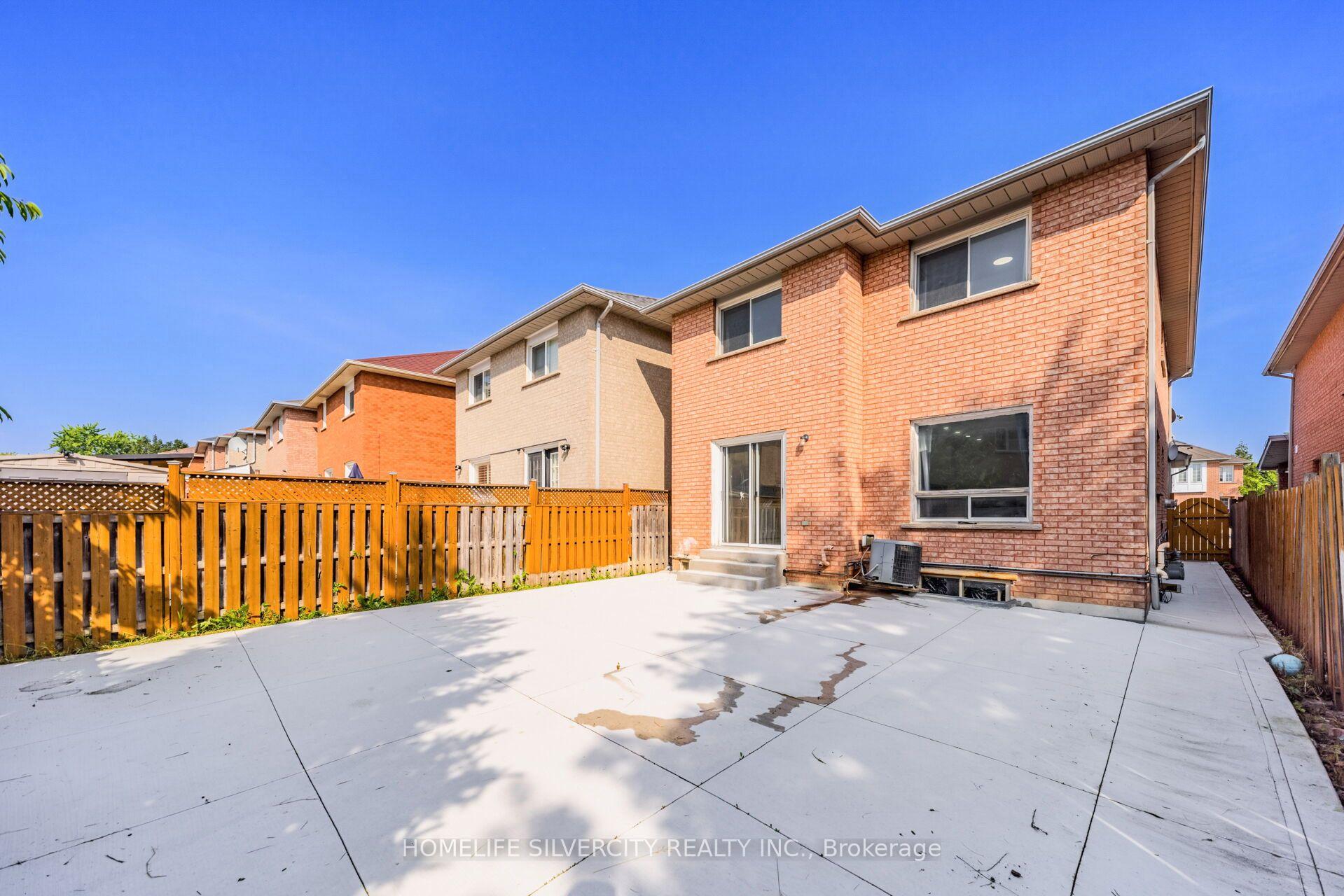 Photo 40 of 14 Sahara Trail, Brampton, Sandringham-Wellington — HOMEH