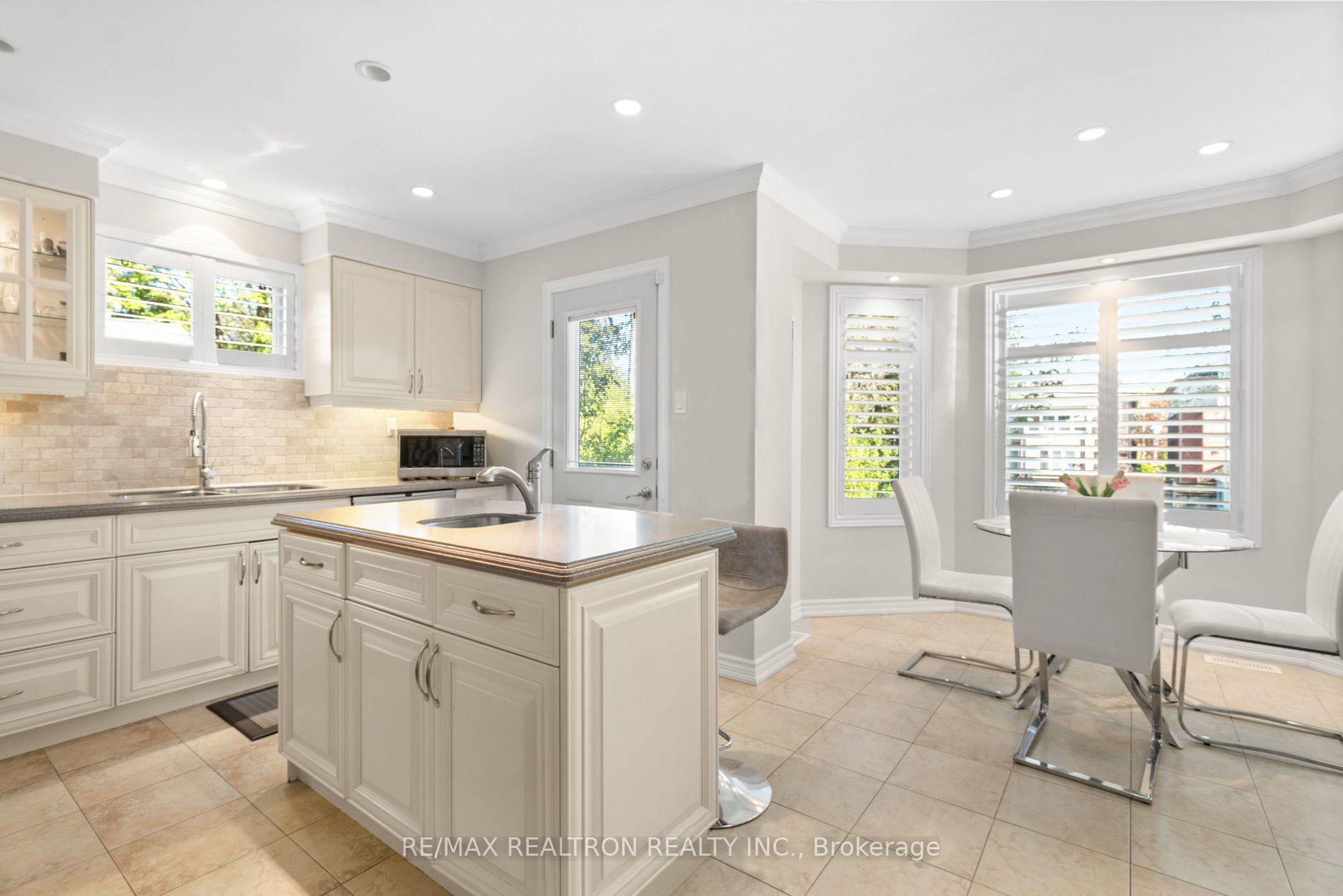 Photo 5 of 183 Holmes Avenue, North York, Willowdale East — HOMEH