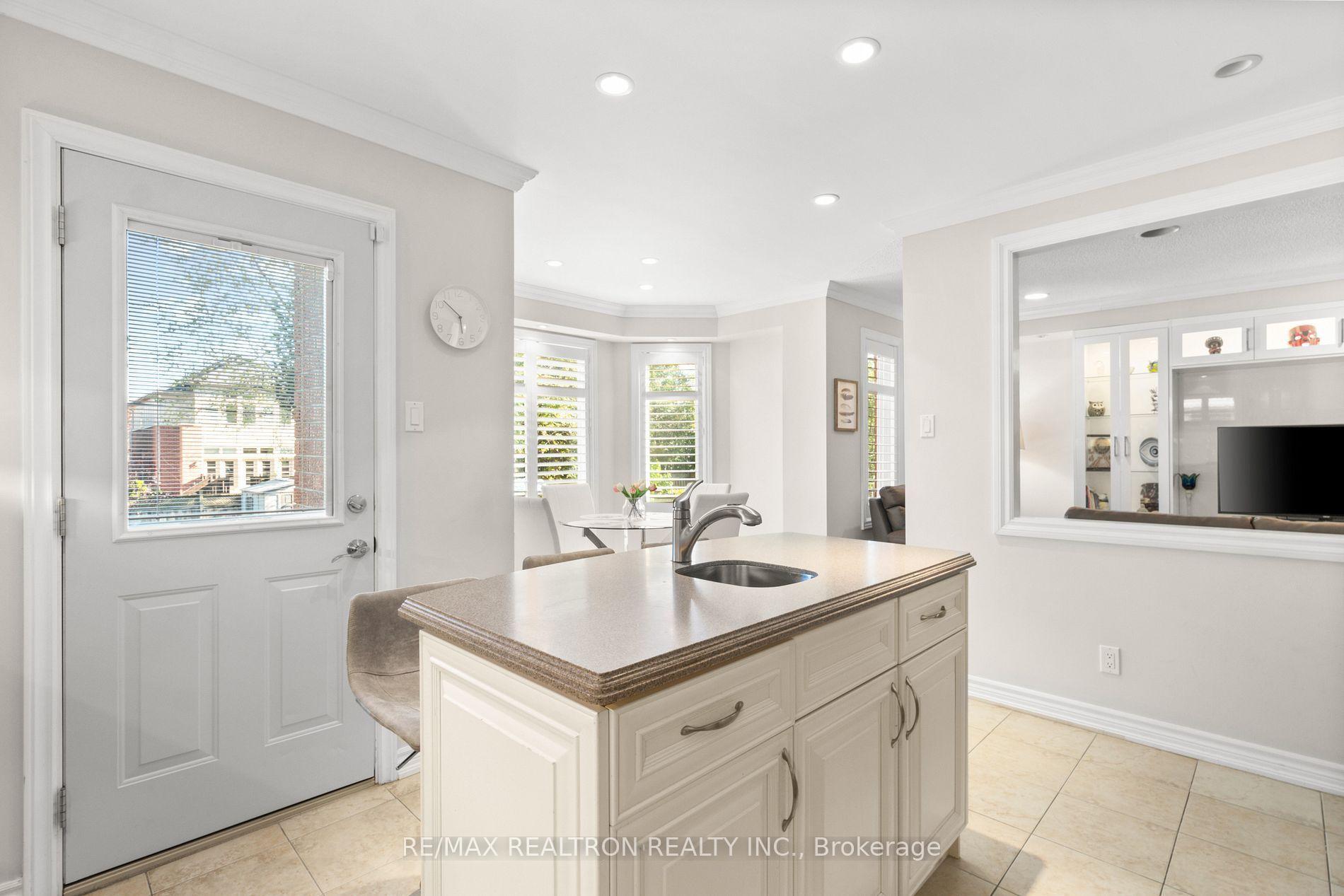 Photo 6 of 183 Holmes Avenue, North York, Willowdale East — HOMEH