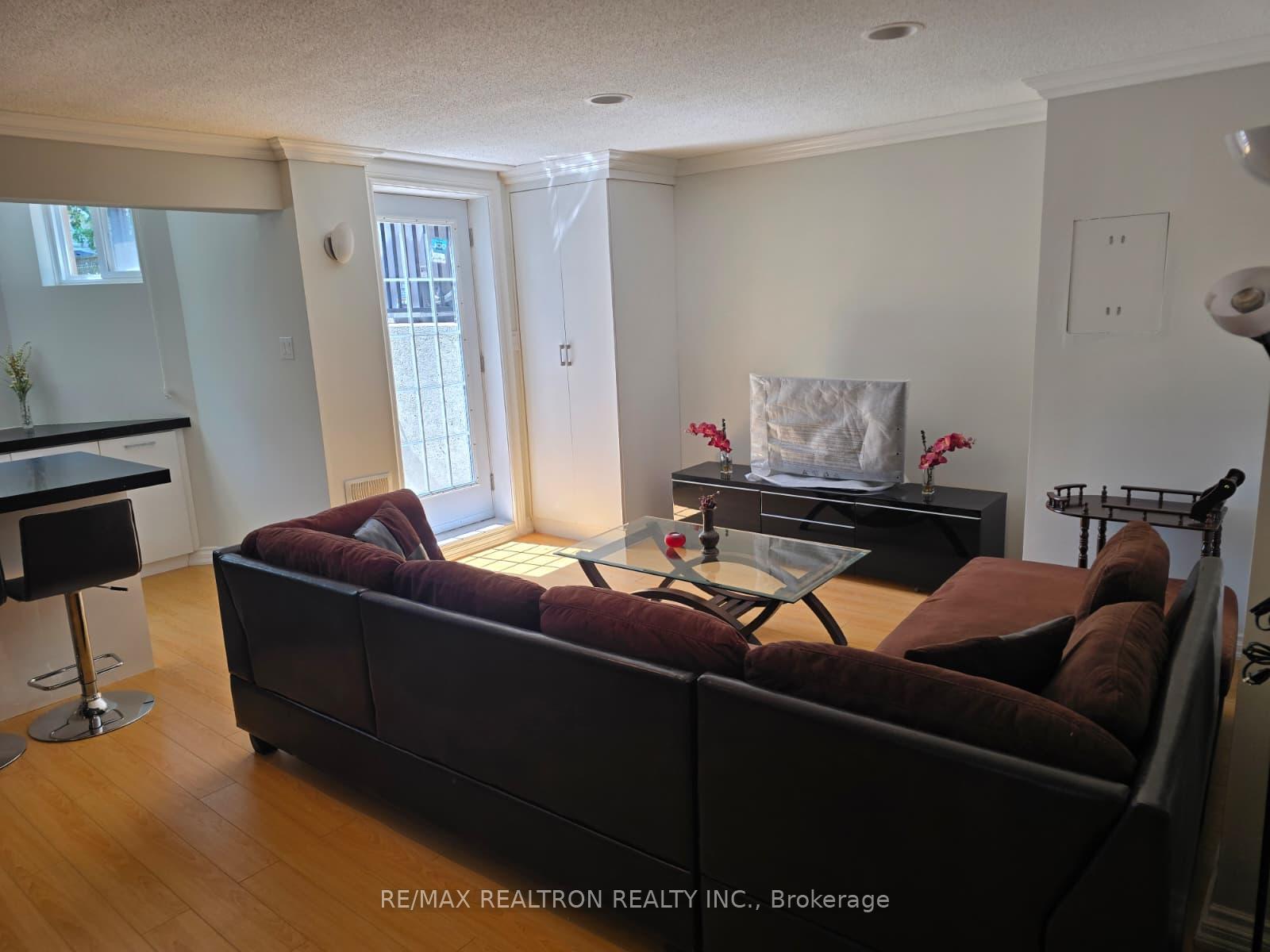 Photo 16 of 183 Holmes Avenue, North York, Willowdale East — HOMEH