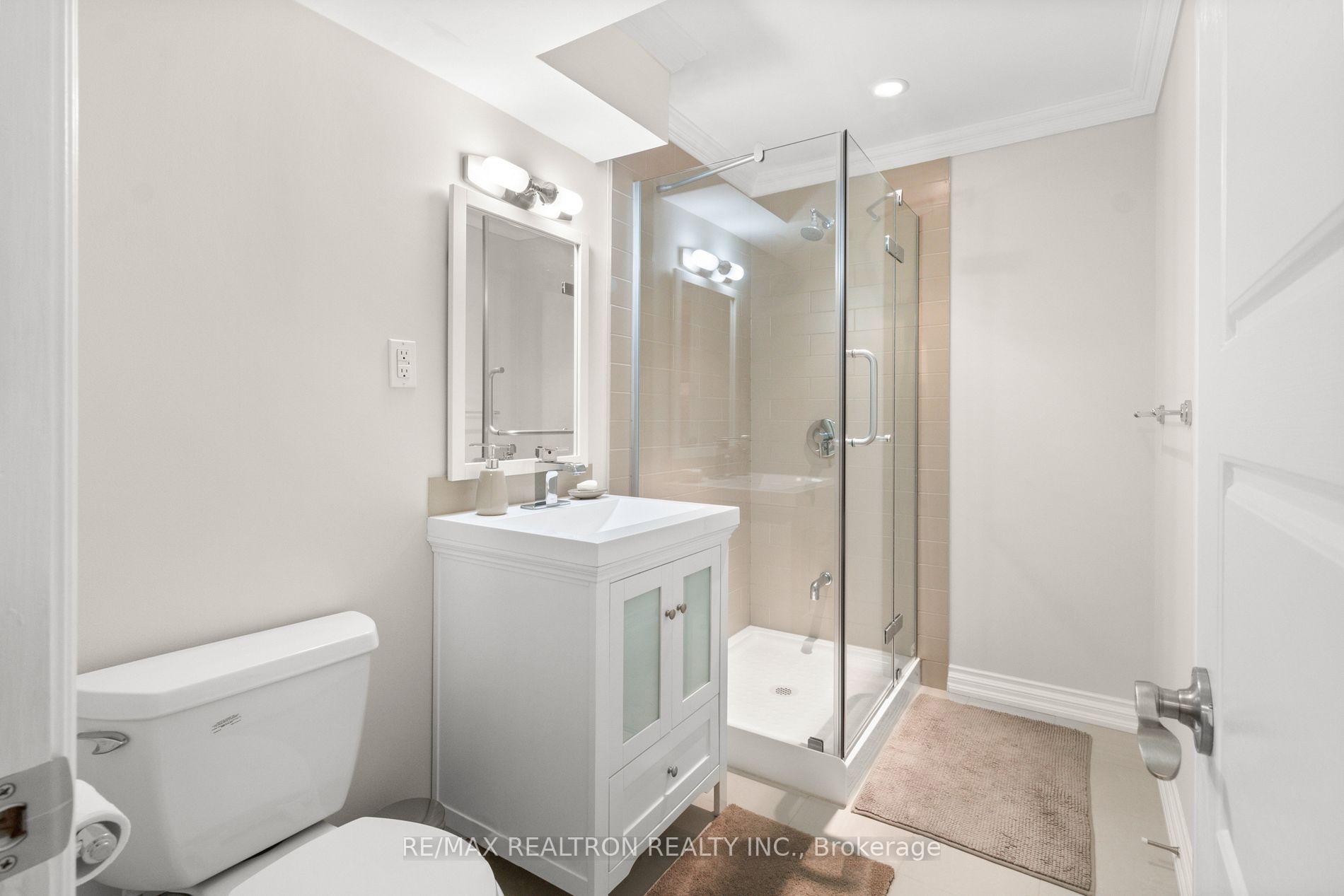 Photo 18 of 183 Holmes Avenue, North York, Willowdale East — HOMEH