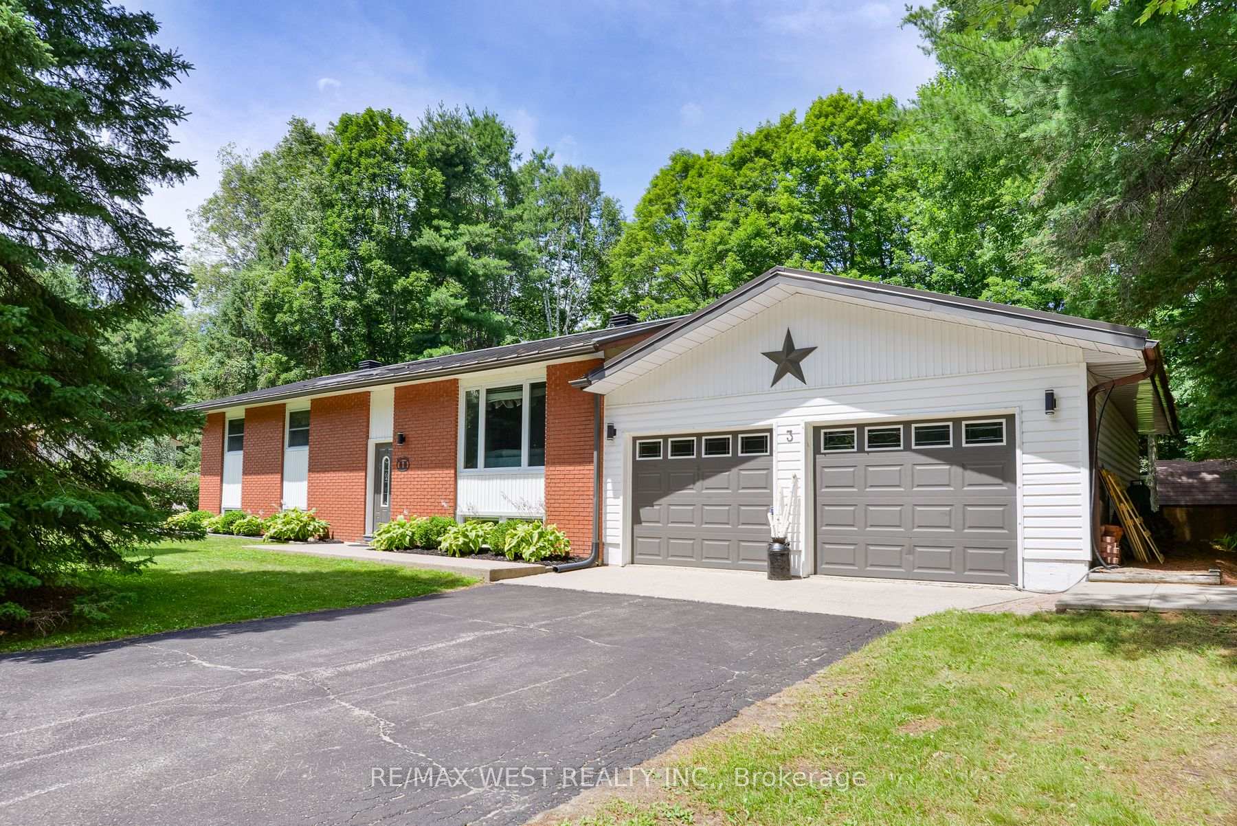 Photo 1 of 3 Mccrank Drive, Bracebridge, Monck (Bracebridge) — HOMEH