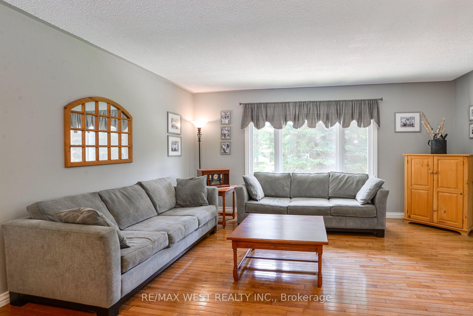 Photo 4 of 3 Mccrank Drive, Bracebridge, Monck (Bracebridge) — HOMEH