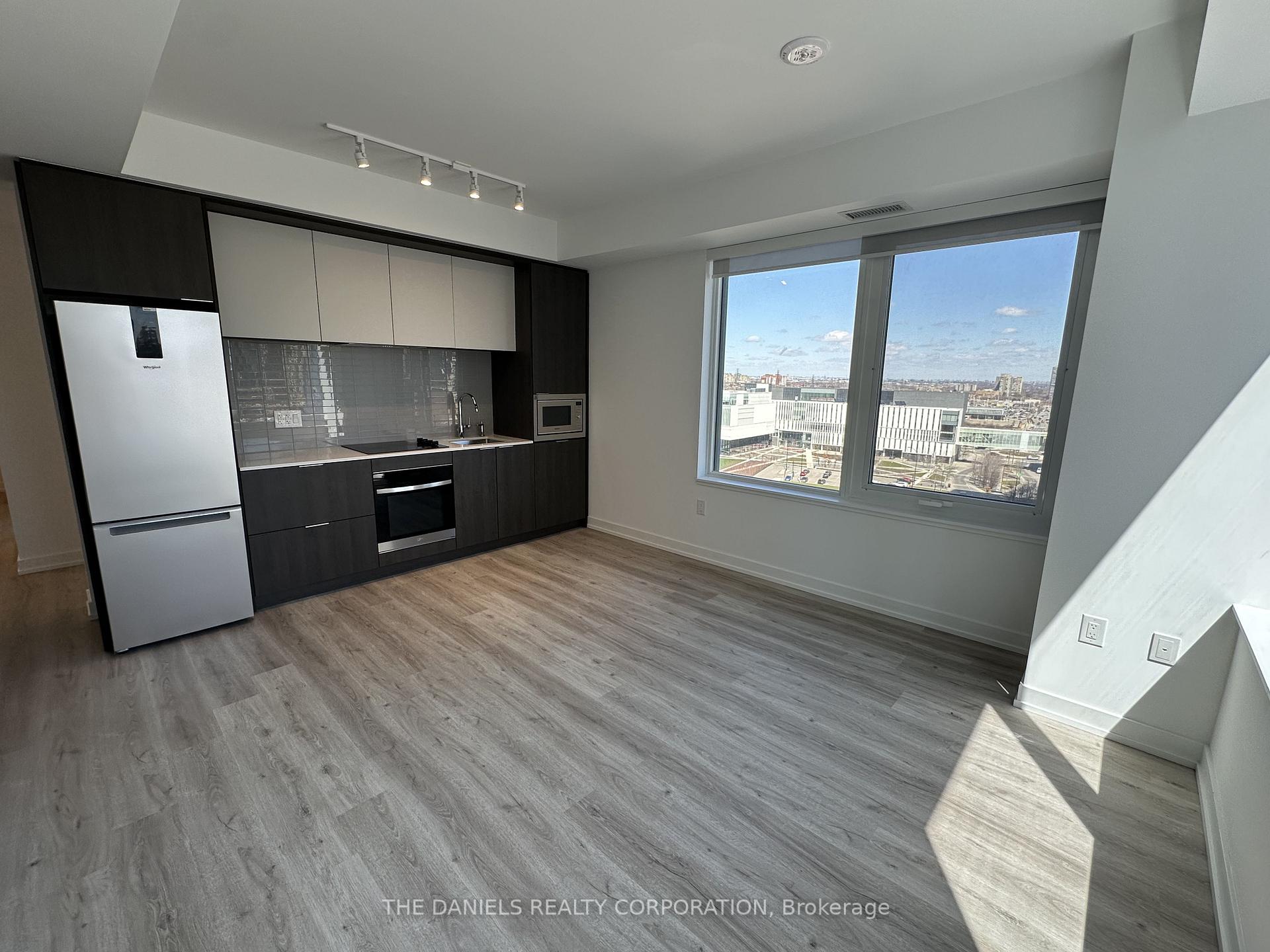 Photo 5 of Unit 1004, 395 Square One Drive, Mississauga, City Centre — HOMEH