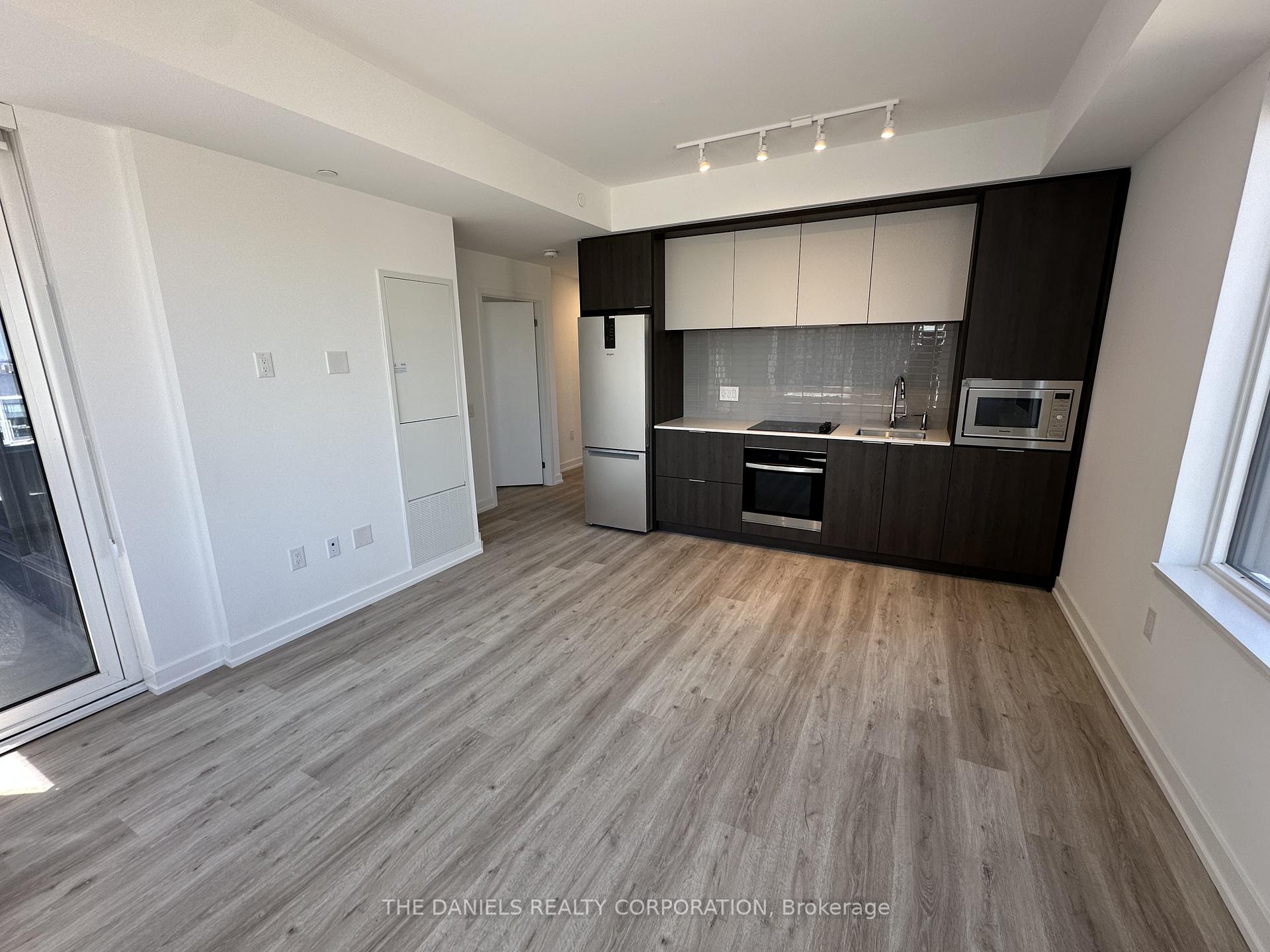 Photo 6 of Unit 1004, 395 Square One Drive, Mississauga, City Centre — HOMEH