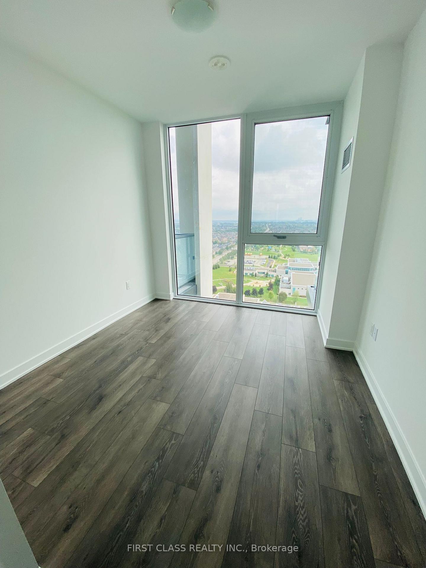 Photo 6 of Unit 2107, 105 Oneida Crescent, Richmond Hill, Langstaff — HOMEH