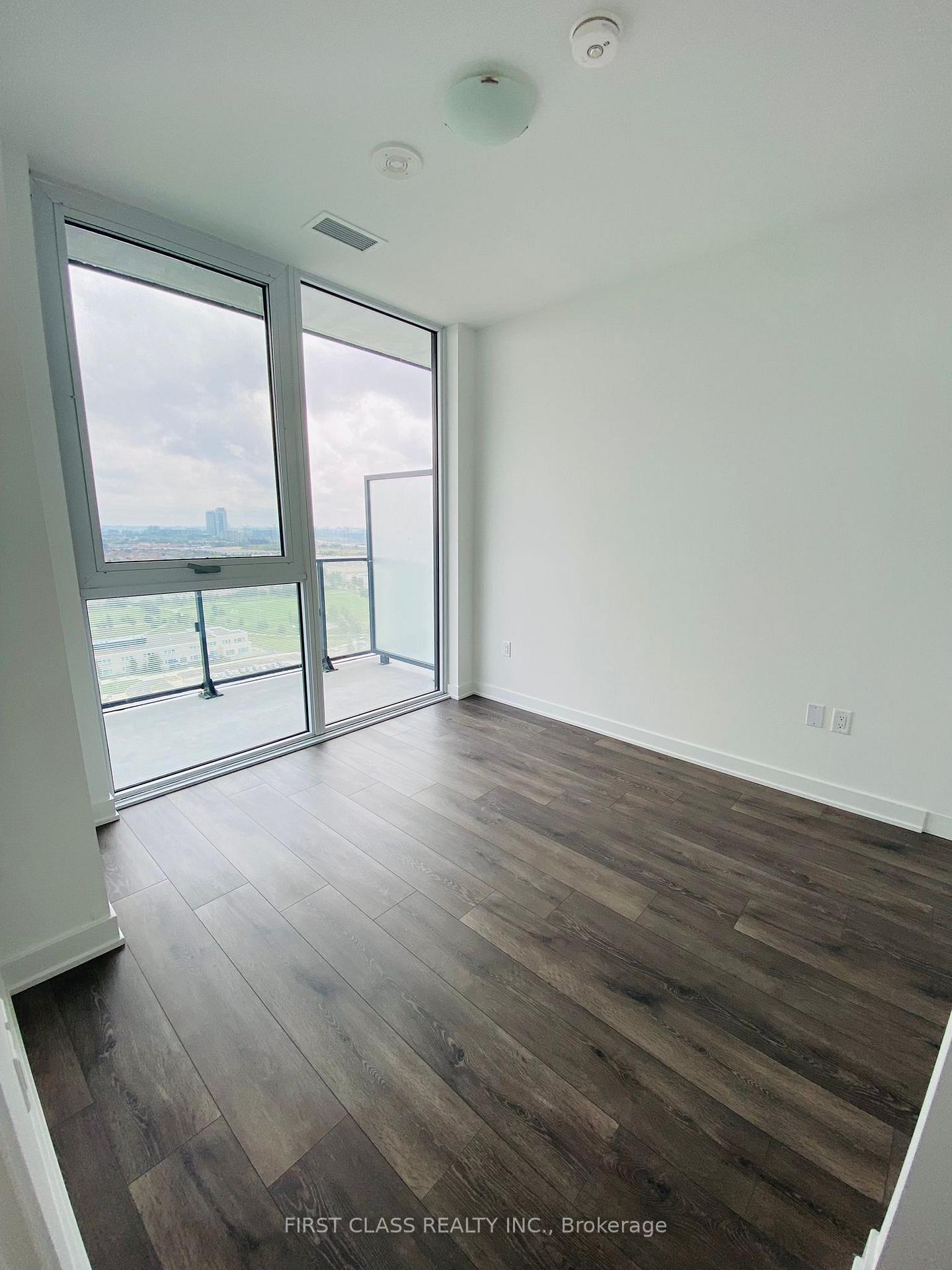 Photo 8 of Unit 2107, 105 Oneida Crescent, Richmond Hill, Langstaff — HOMEH
