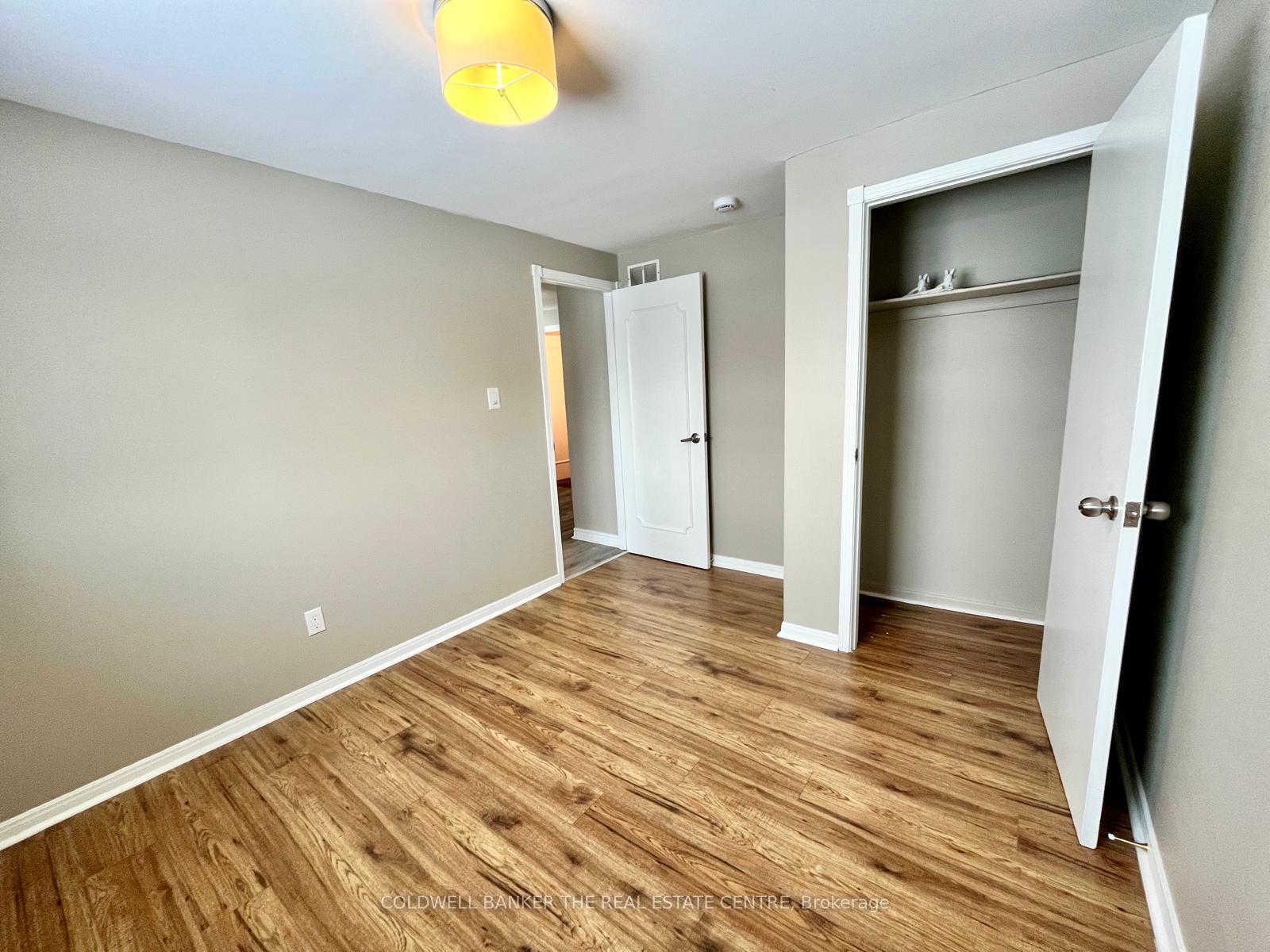 Photo 7 of 11 Chaucer Crescent, Barrie, Letitia Heights — HOMEH