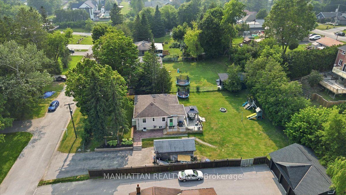 Photo 65 of 10 Victor Drive, Whitchurch-Stouffville, Rural Whitchurch-Stouffville — HOMEH