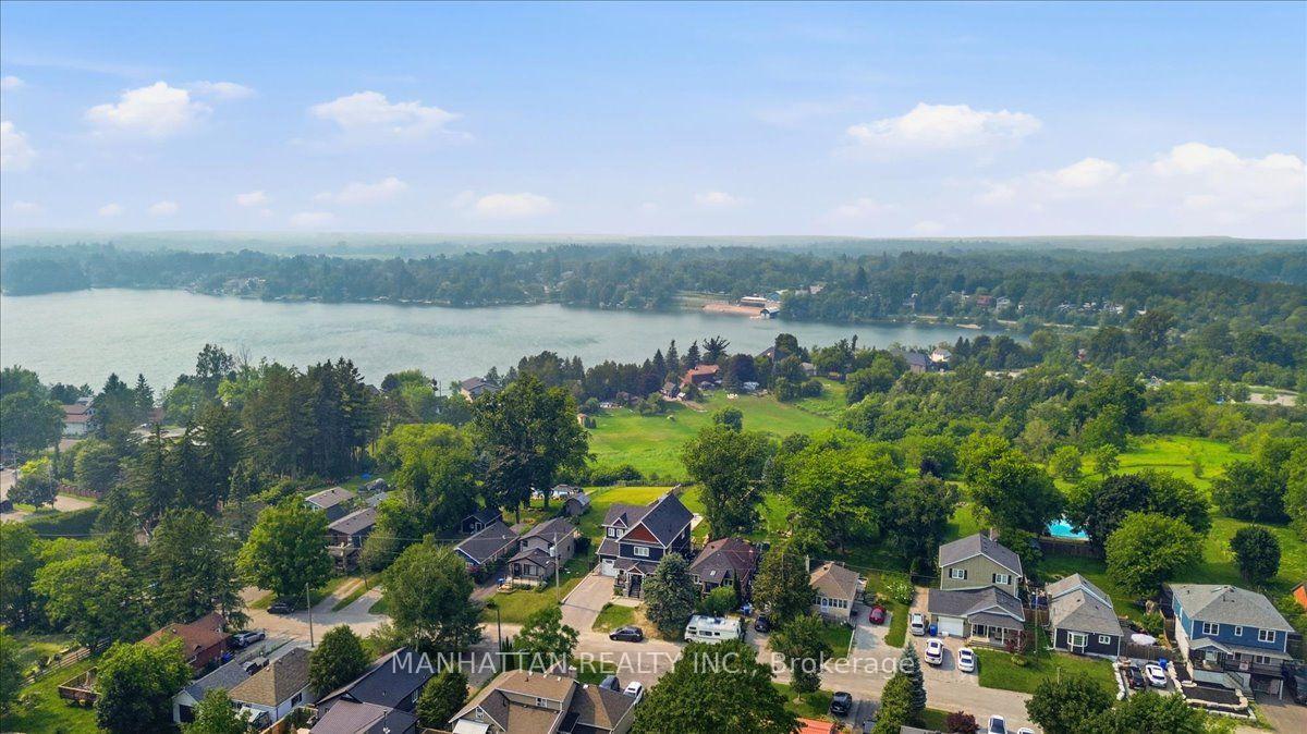Photo 72 of 10 Victor Drive, Whitchurch-Stouffville, Rural Whitchurch-Stouffville — HOMEH