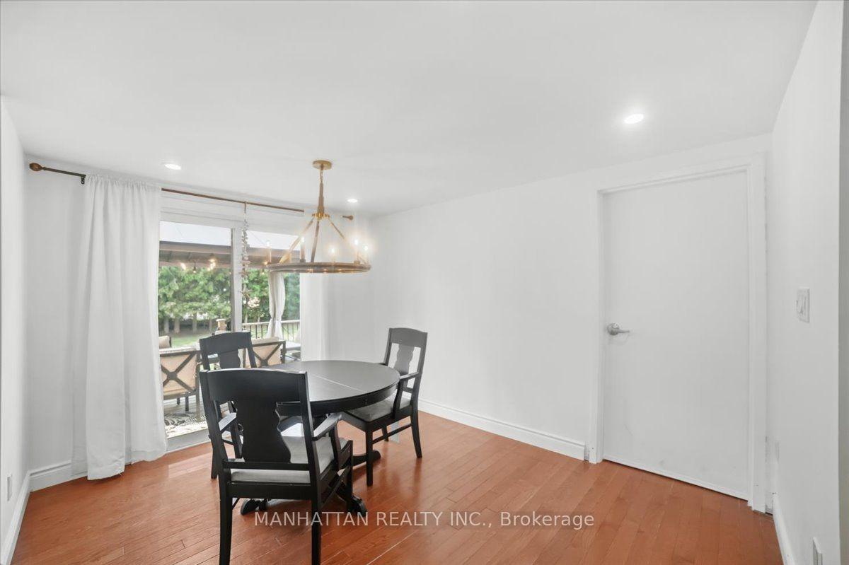 Photo 23 of 10 Victor Drive, Whitchurch-Stouffville, Rural Whitchurch-Stouffville — HOMEH