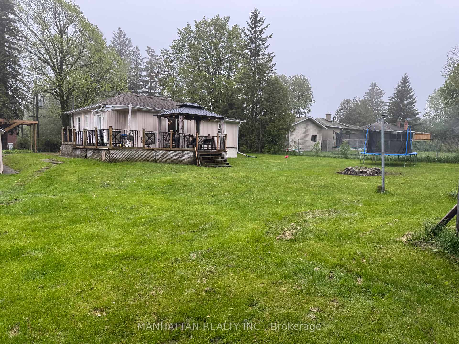 Photo 52 of 10 Victor Drive, Whitchurch-Stouffville, Rural Whitchurch-Stouffville — HOMEH