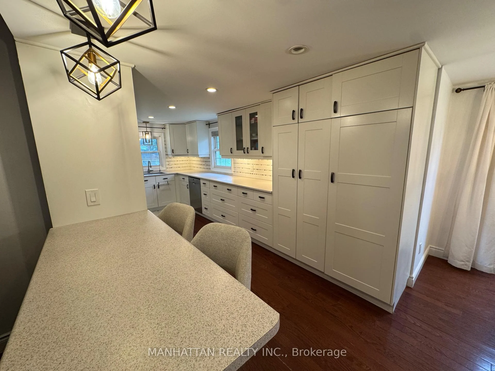 Photo 7 of 10 Victor Drive, Whitchurch-Stouffville, Rural Whitchurch-Stouffville — HOMEH