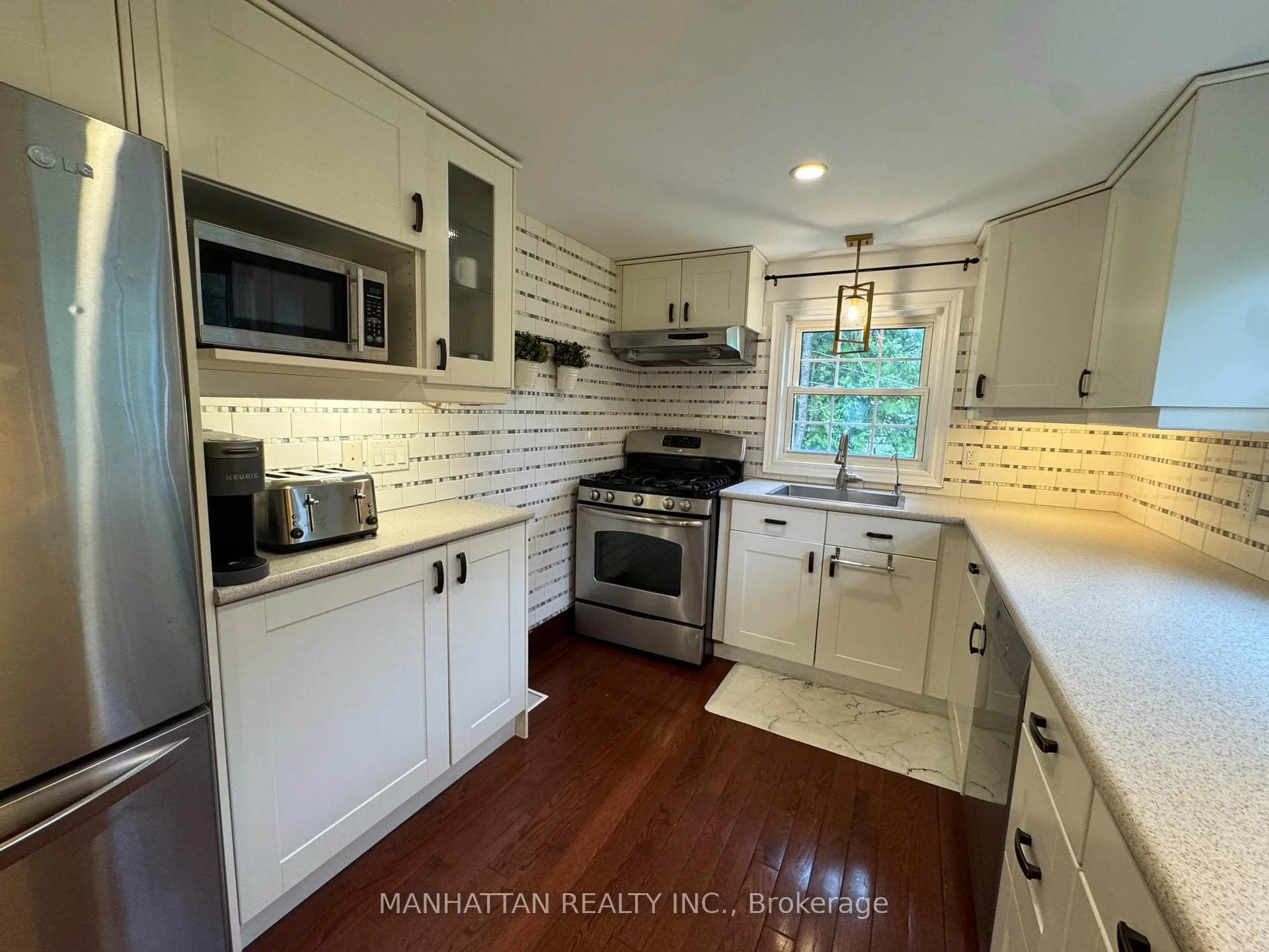 Photo 9 of 10 Victor Drive, Whitchurch-Stouffville, Rural Whitchurch-Stouffville — HOMEH