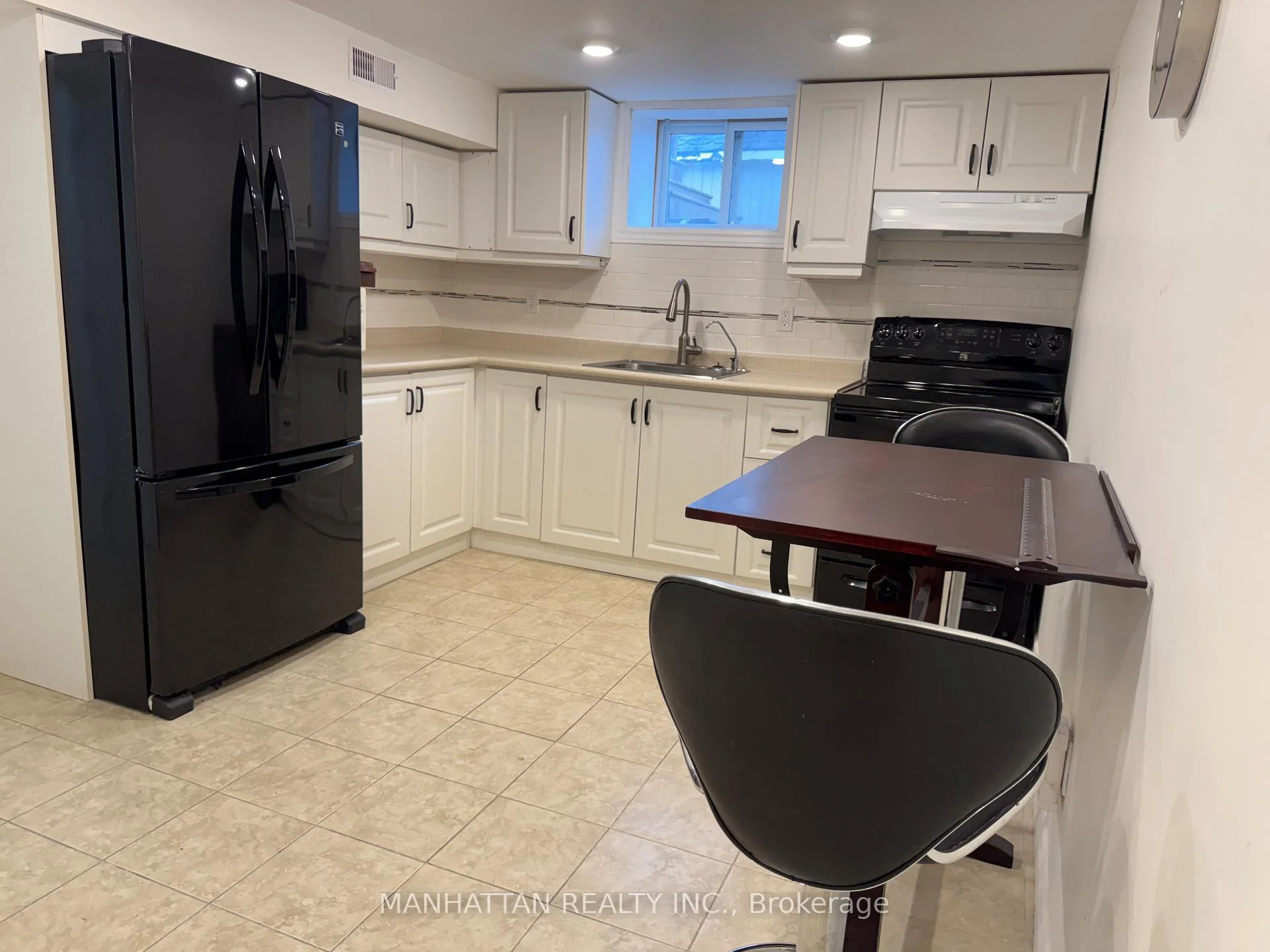 Photo 48 of 10 Victor Drive, Whitchurch-Stouffville, Rural Whitchurch-Stouffville — HOMEH