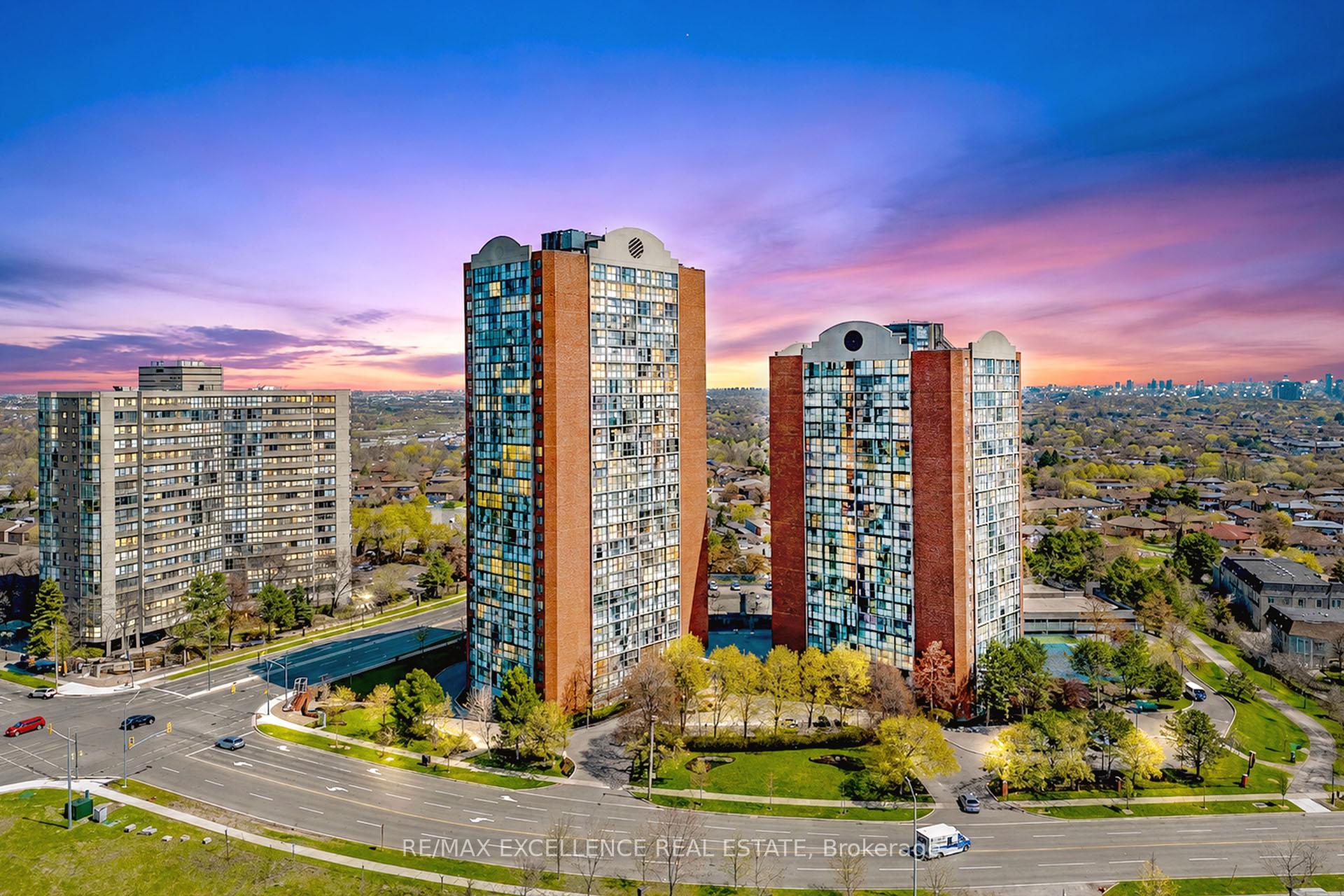 Photo 2 of Unit 202, 4205 Shipp Drive, Mississauga, City Centre — HOMEH
