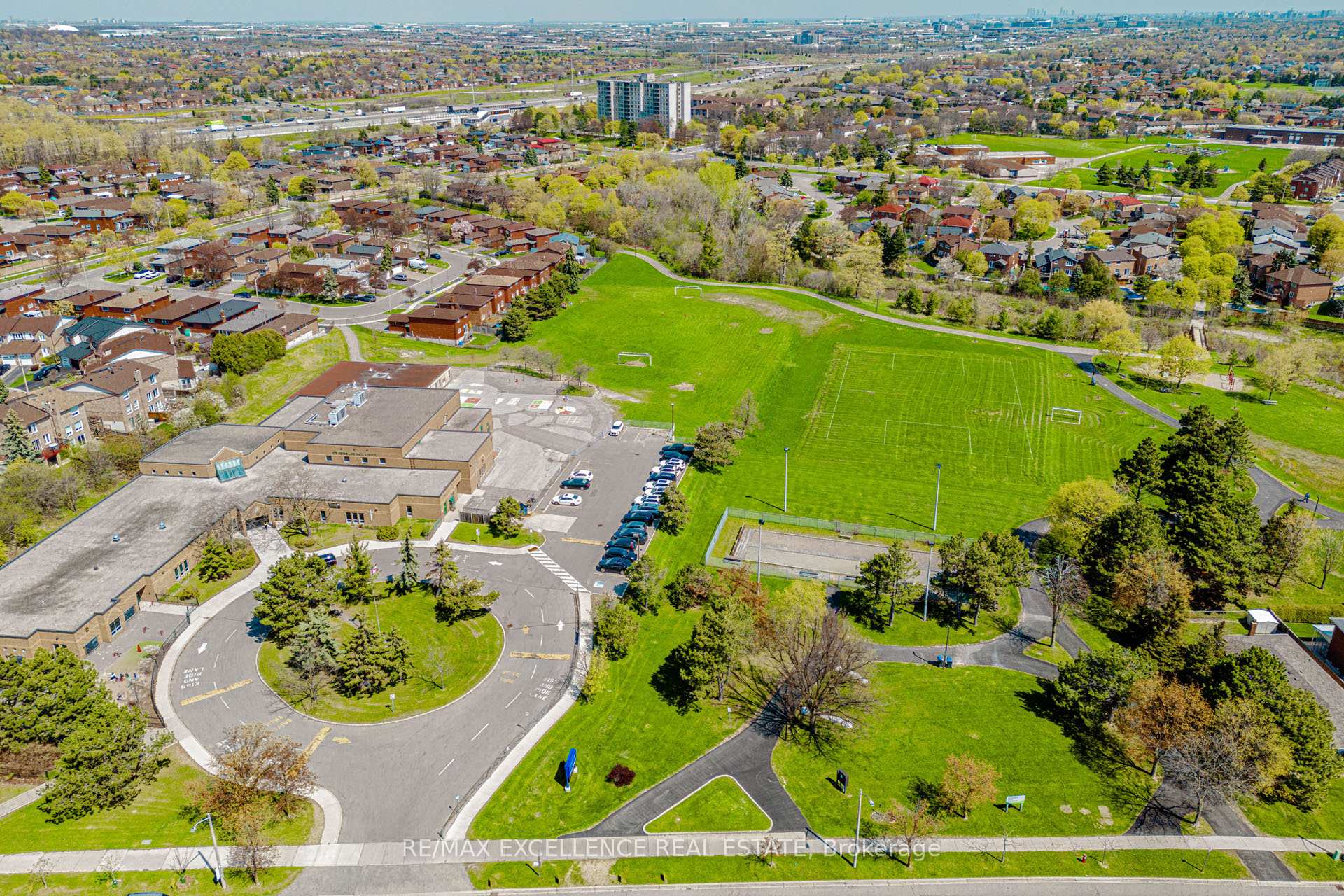 Photo 41 of Unit 202, 4205 Shipp Drive, Mississauga, City Centre — HOMEH
