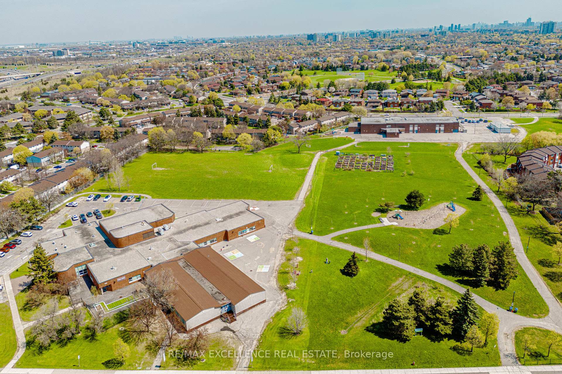Photo 42 of Unit 202, 4205 Shipp Drive, Mississauga, City Centre — HOMEH
