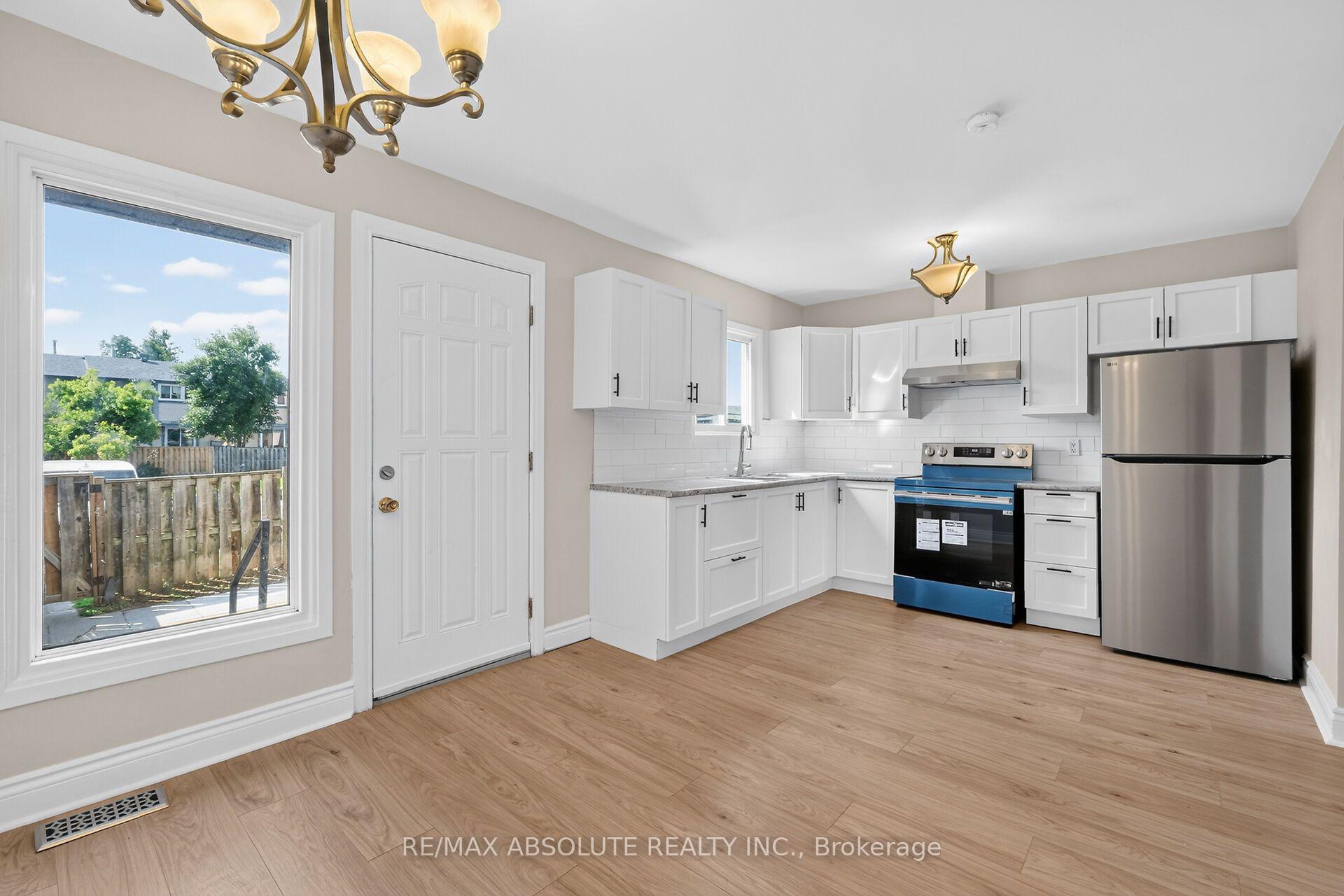 Photo 7 of Unit 49, 3266 Uplands Drive, Ottawa, Hunt Club — HOMEH