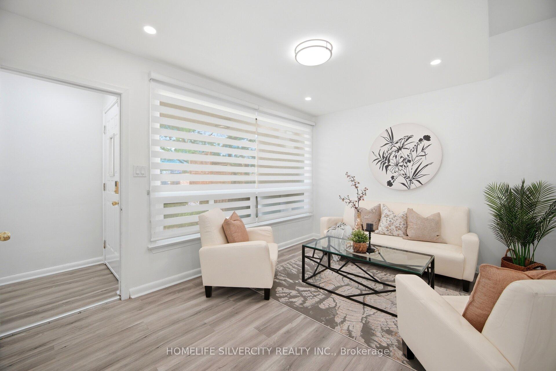 Photo 7 of 29 Brookmere Road, Etobicoke, Rexdale-Kipling — HOMEH