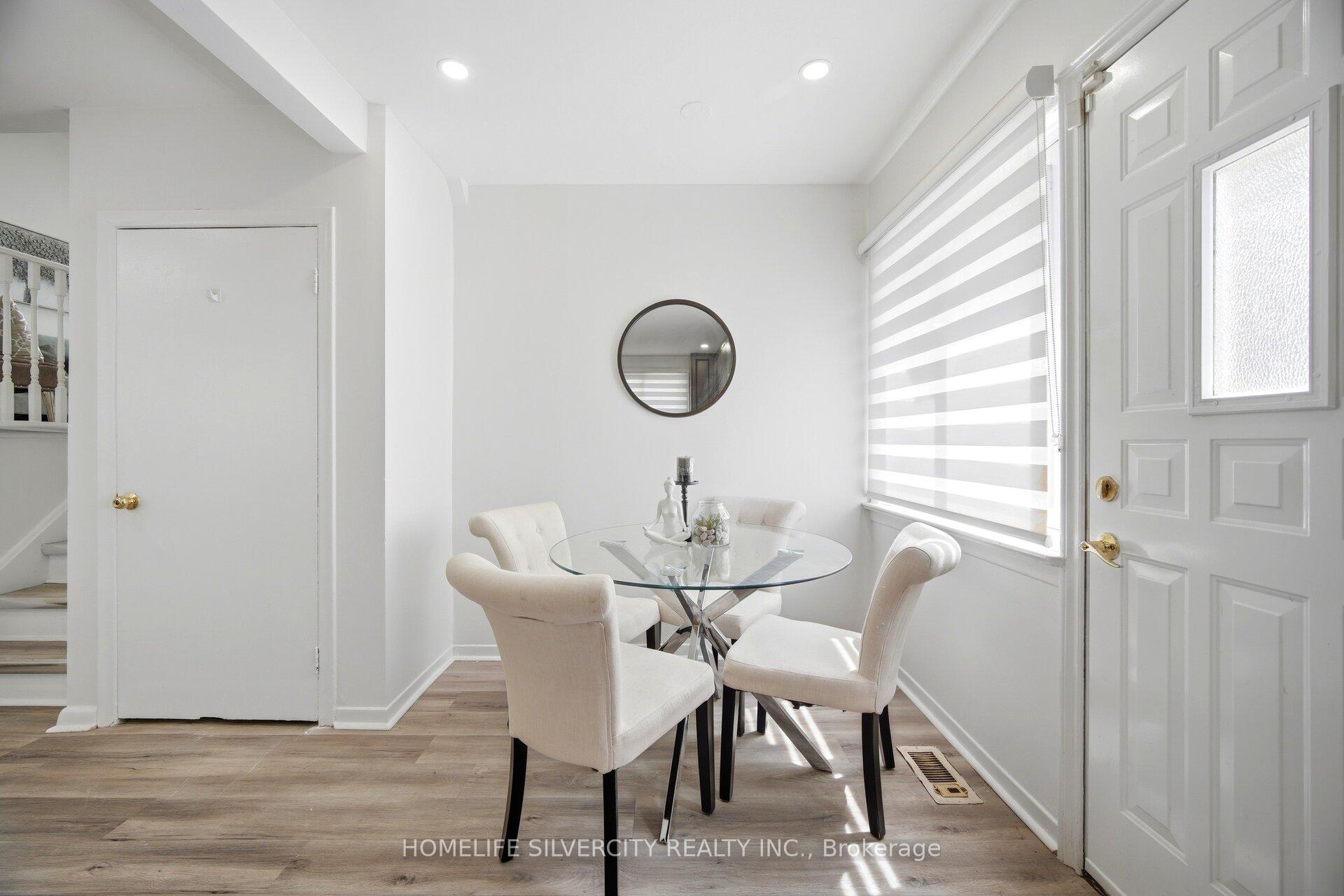 Photo 11 of 29 Brookmere Road, Etobicoke, Rexdale-Kipling — HOMEH