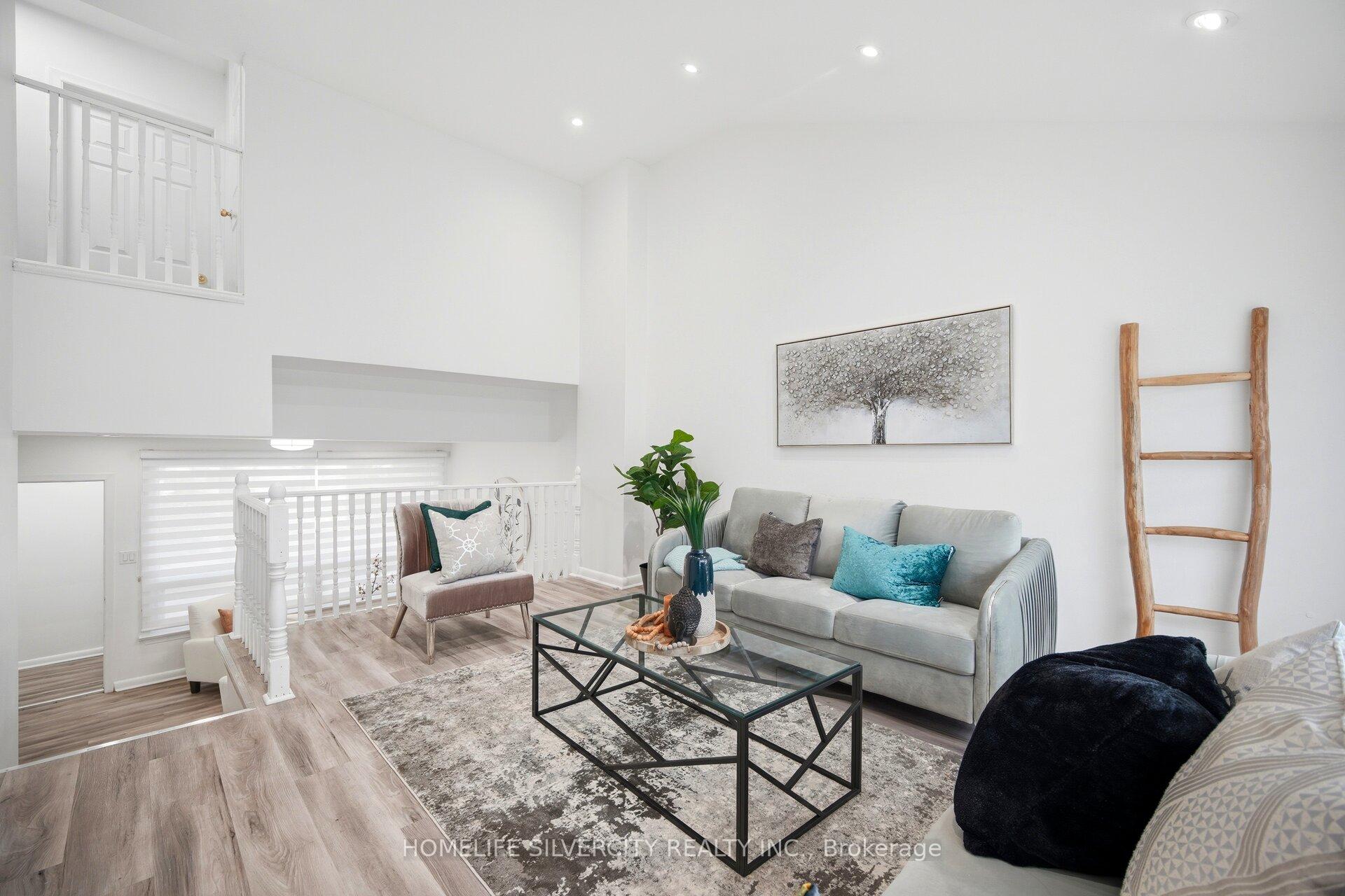 Photo 19 of 29 Brookmere Road, Etobicoke, Rexdale-Kipling — HOMEH