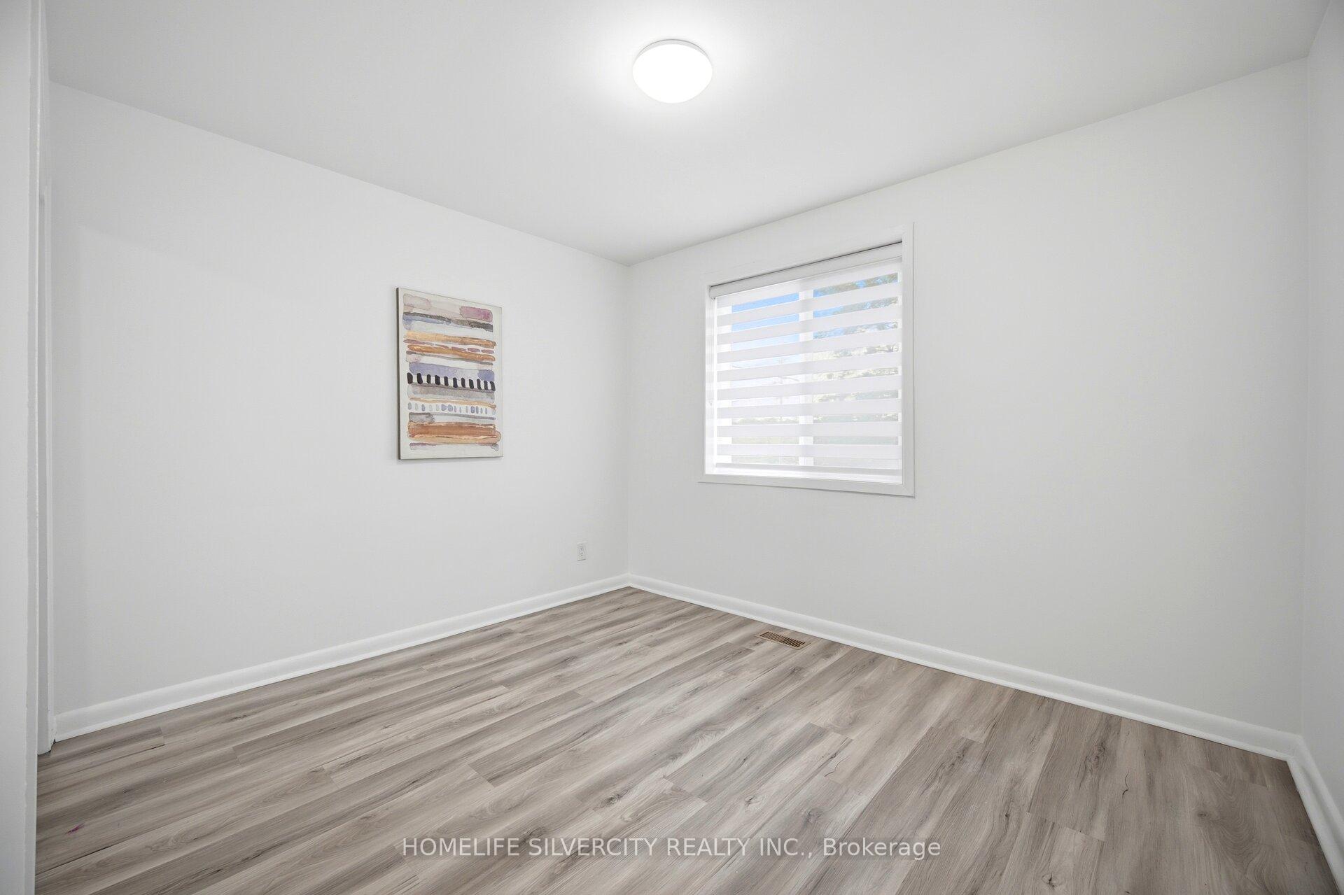 Photo 27 of 29 Brookmere Road, Etobicoke, Rexdale-Kipling — HOMEH