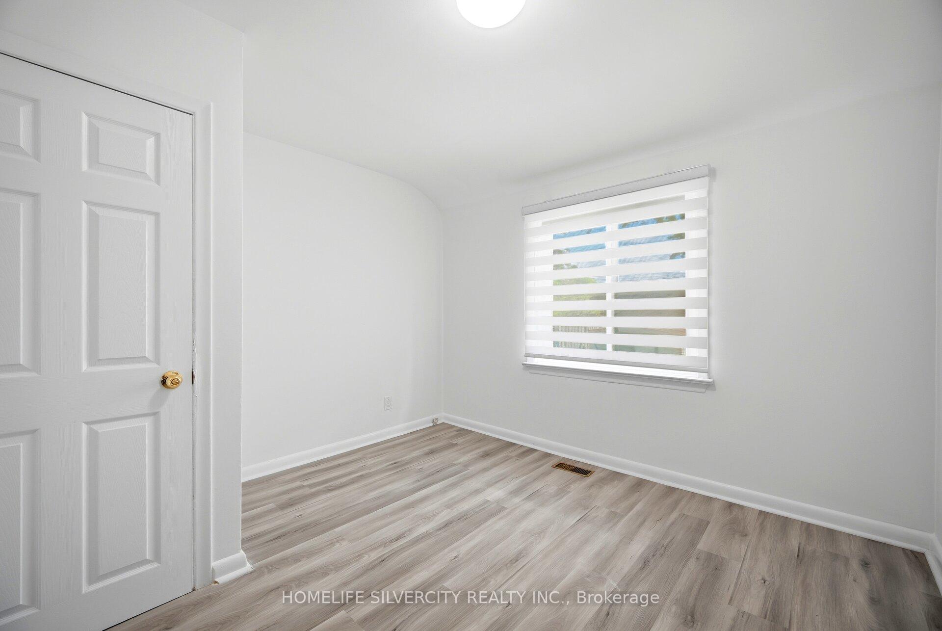 Photo 29 of 29 Brookmere Road, Etobicoke, Rexdale-Kipling — HOMEH