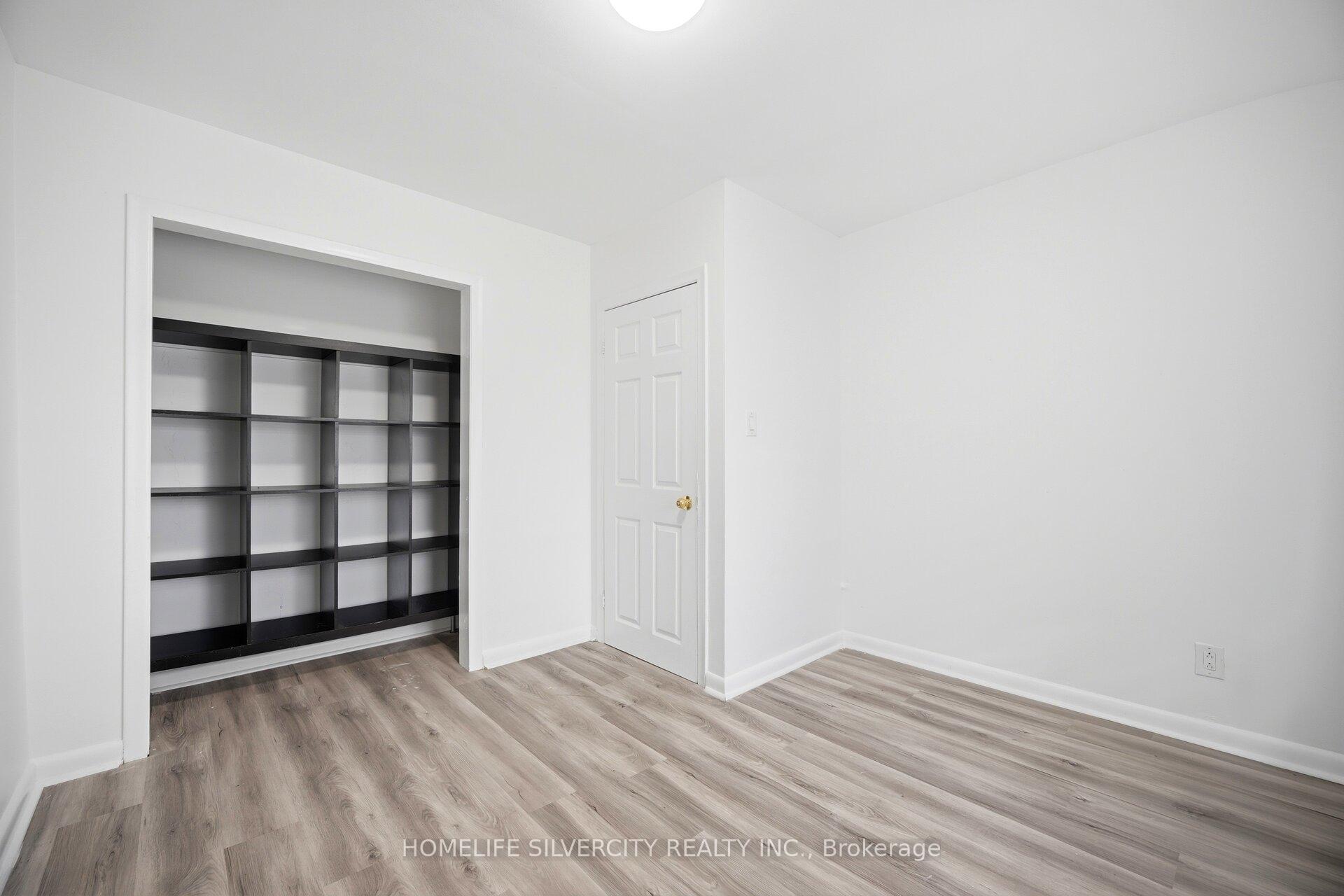 Photo 30 of 29 Brookmere Road, Etobicoke, Rexdale-Kipling — HOMEH