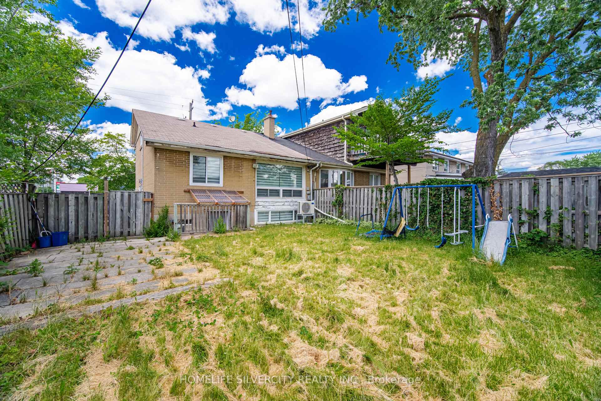 Photo 41 of 29 Brookmere Road, Etobicoke, Rexdale-Kipling — HOMEH