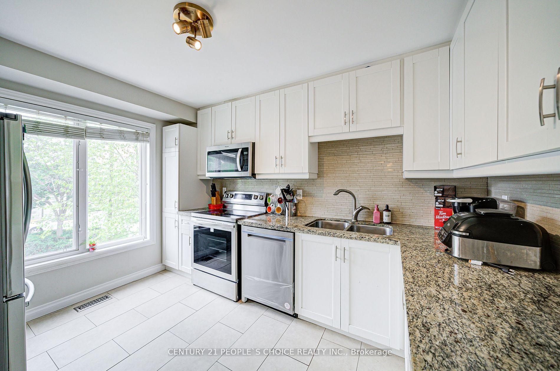 Photo 10 of 83 Corey Circle, Halton Hills, Georgetown — HOMEH