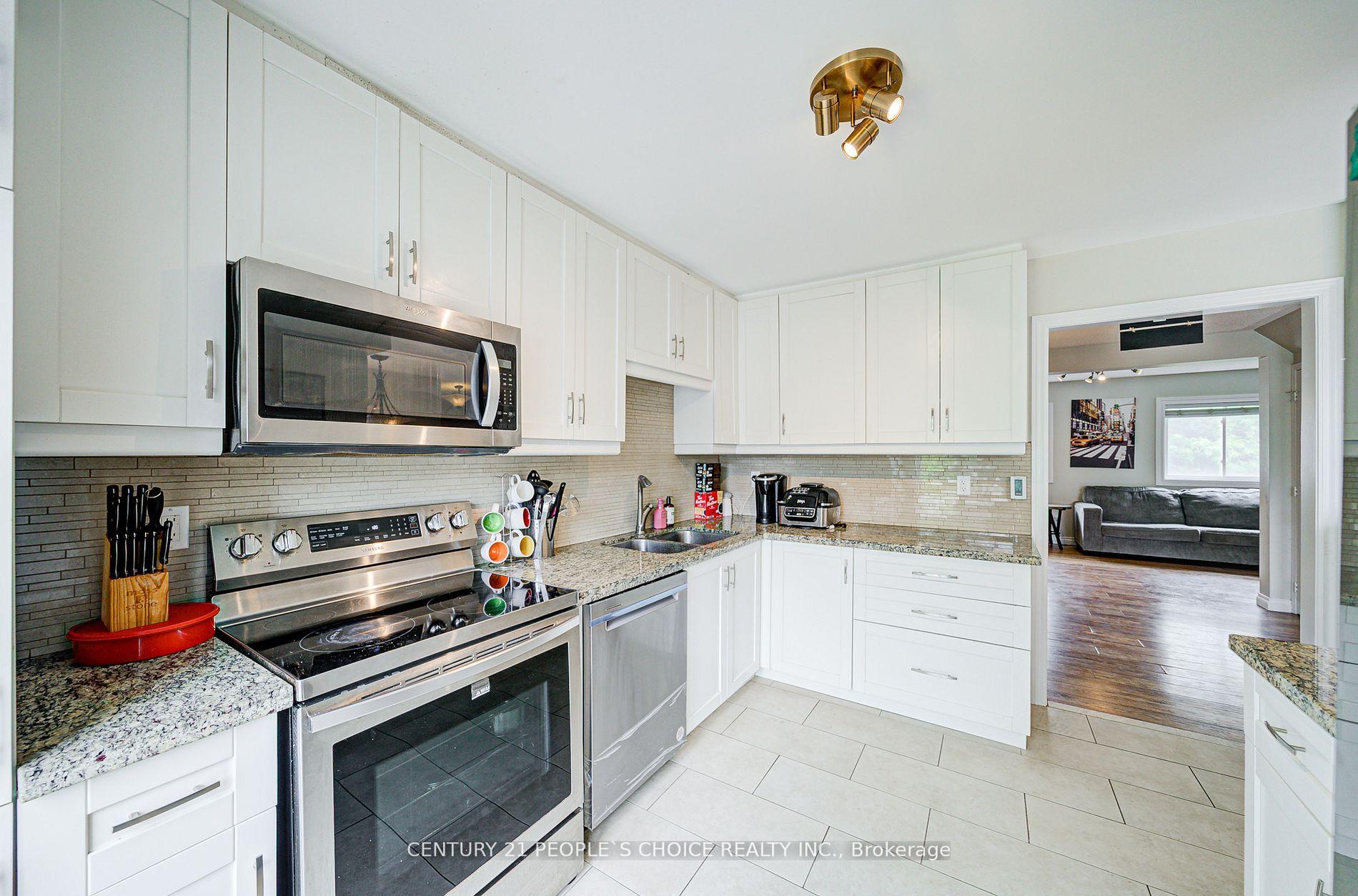 Photo 12 of 83 Corey Circle, Halton Hills, Georgetown — HOMEH