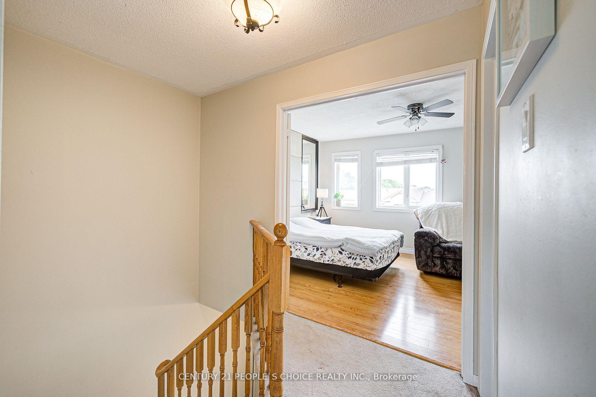 Photo 23 of 83 Corey Circle, Halton Hills, Georgetown — HOMEH