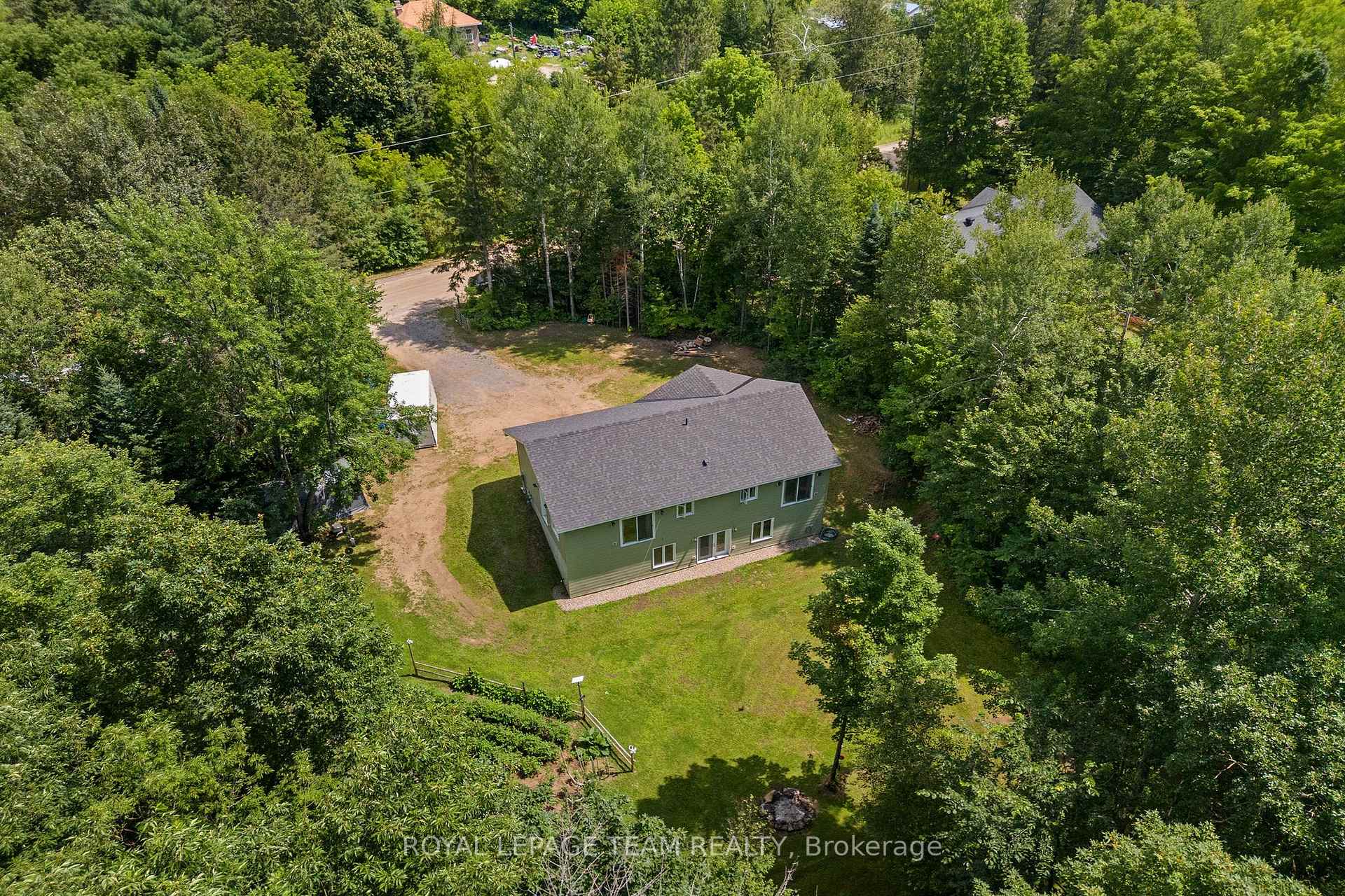Photo 31 of 405 Calvin Road, Whitewater Region, Whitewater Region — HOMEH