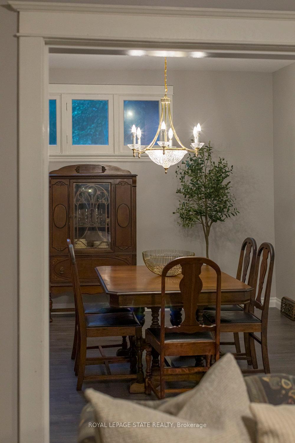 Photo 3 of 90 Blake Street, Hamilton, Blakeley — HOMEH