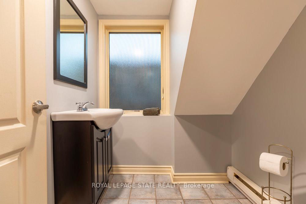 Photo 24 of 90 Blake Street, Hamilton, Blakeley — HOMEH