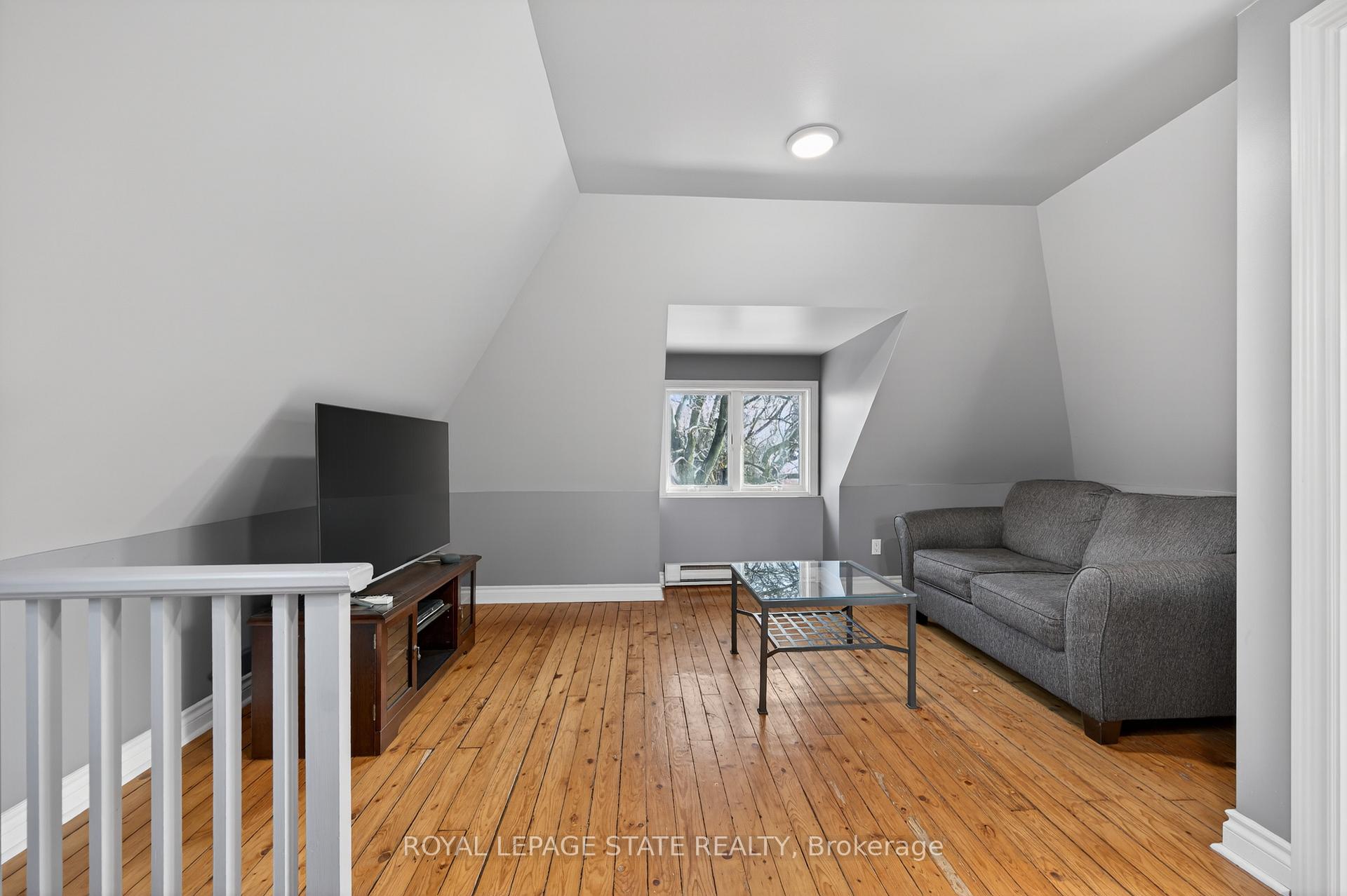 Photo 32 of 90 Blake Street, Hamilton, Blakeley — HOMEH