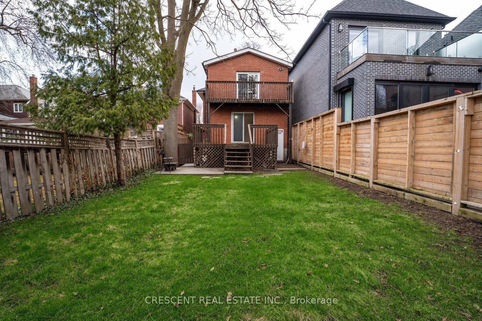 Photo 25 of Unit MAIN, 520 Prince Edward Drive N, Etobicoke, Kingsway South — HOMEH